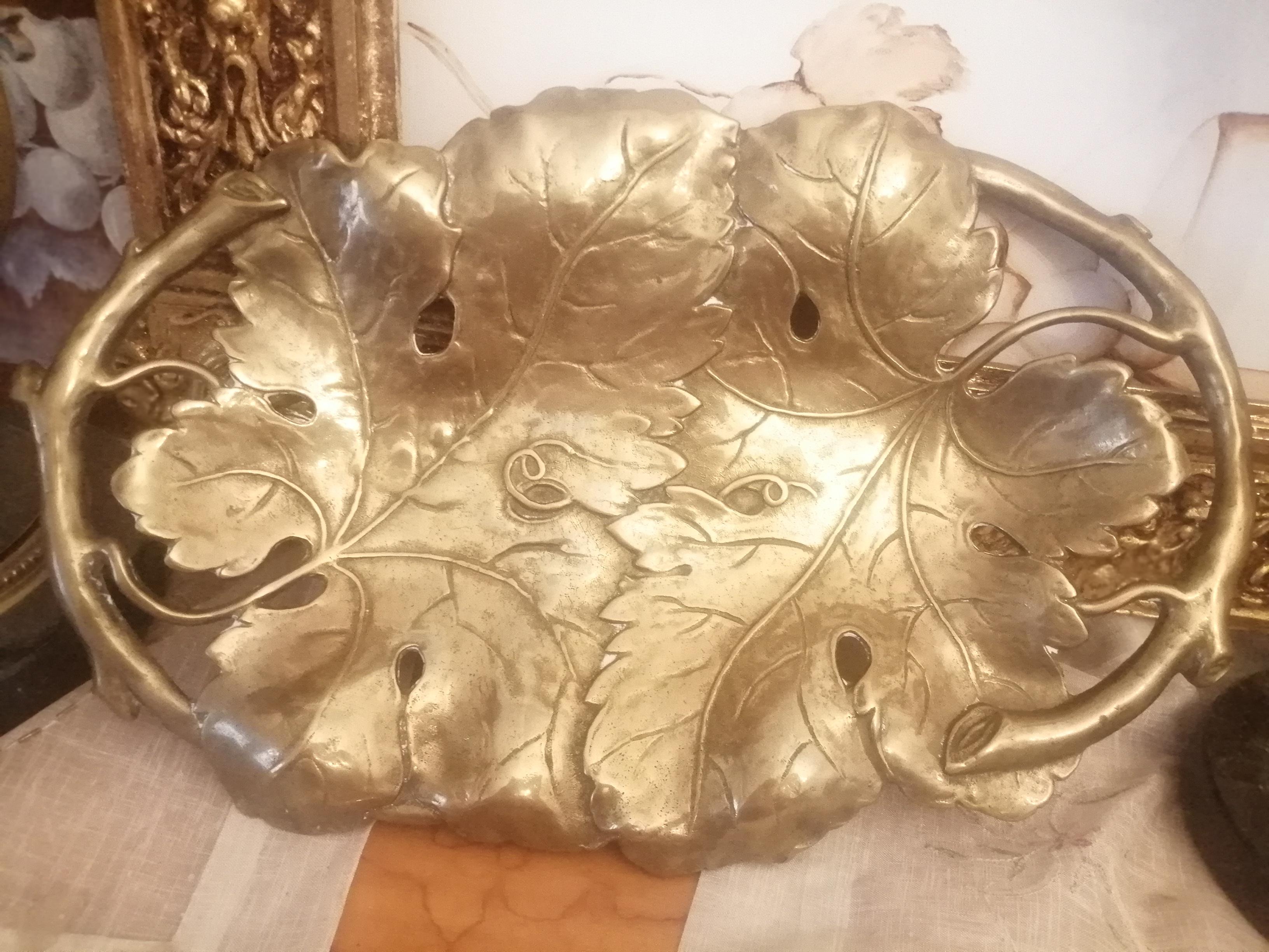 Bronze Herbst Rebe Blätter Tablett Französisch  Anfang des 20. Jahrhunderts im Angebot 4