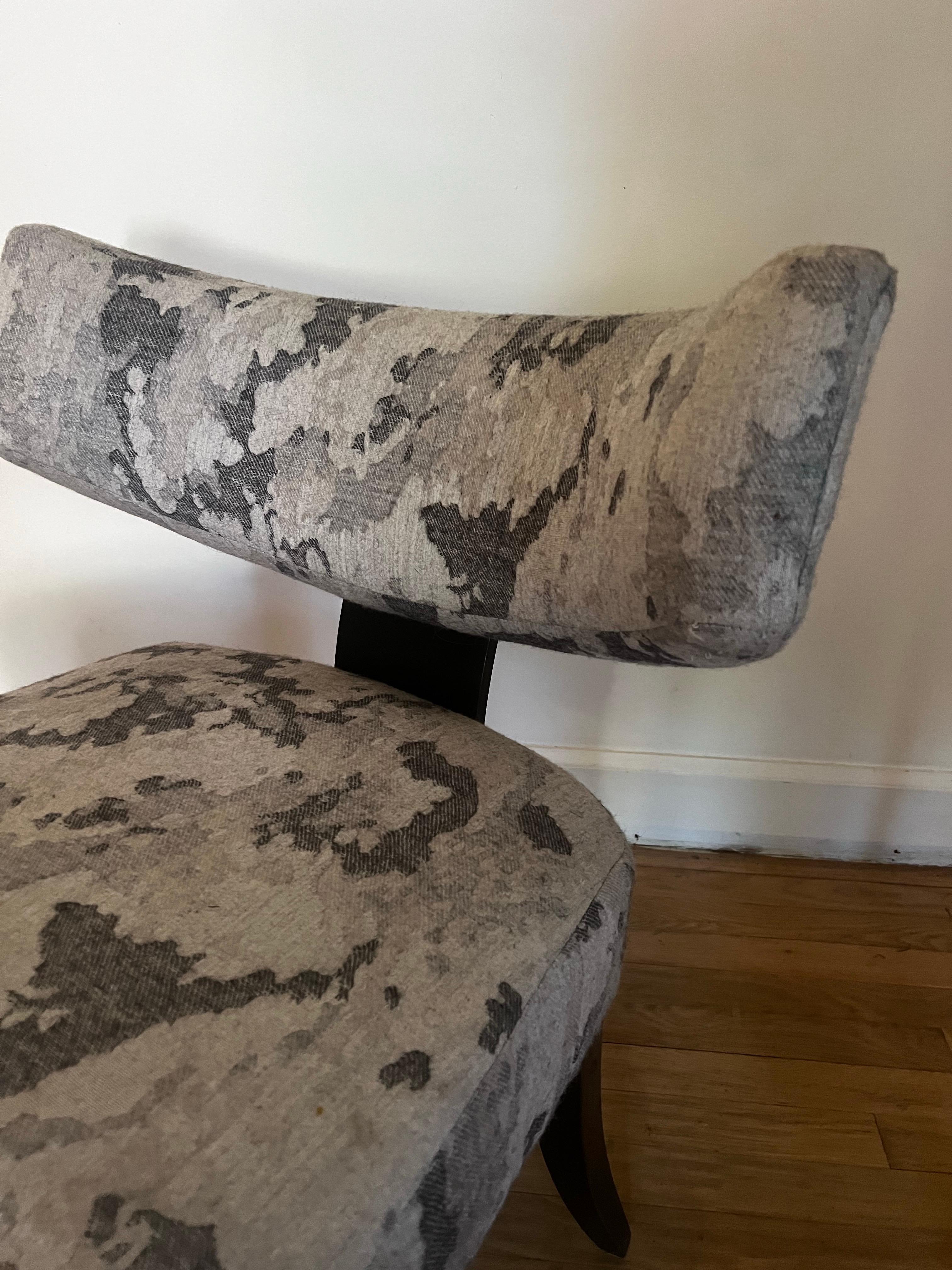 Moderne Chaise Athea en bronze de Baker par Milling Road en vente