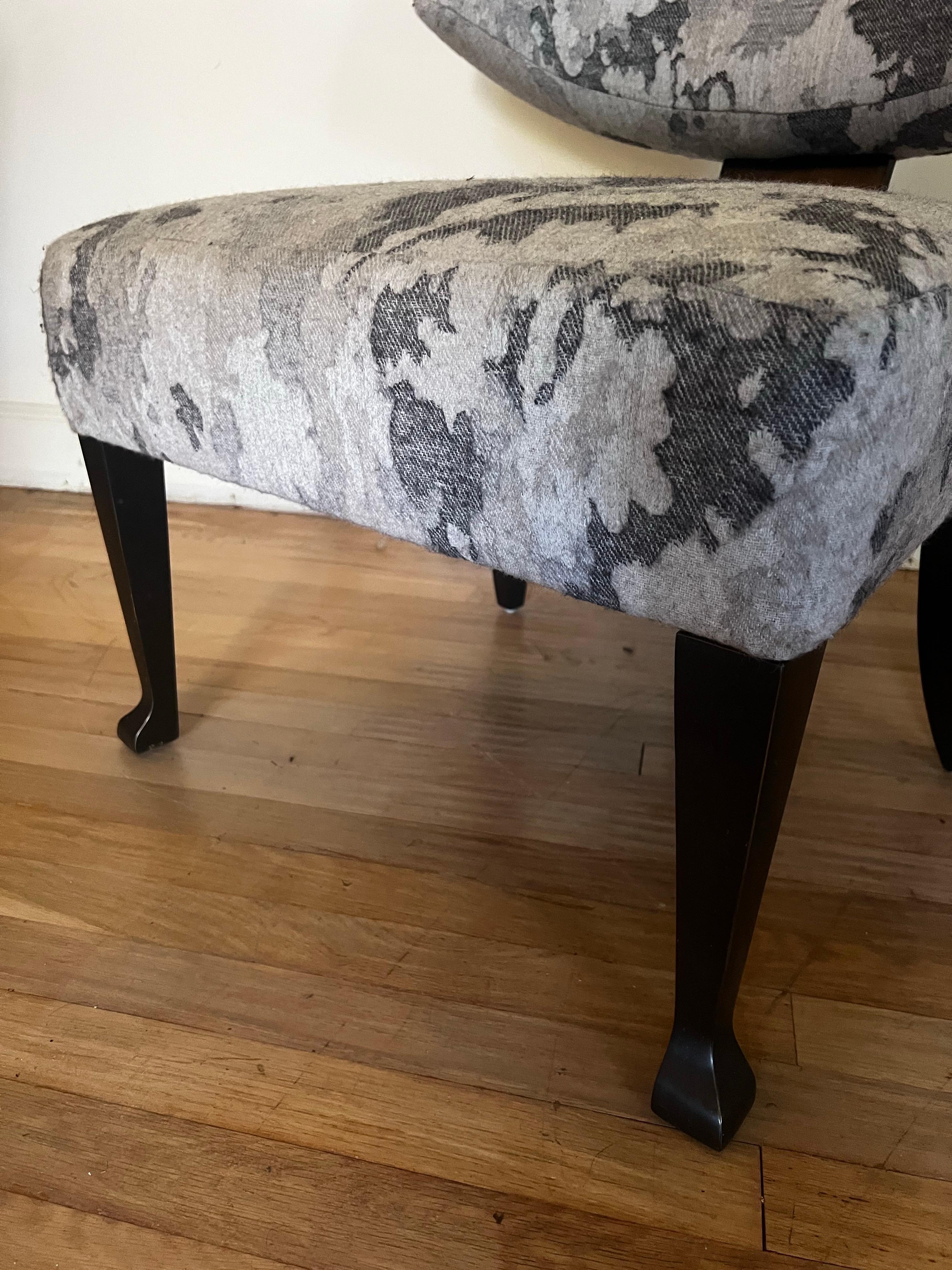 Chaise Athea en bronze de Baker par Milling Road Bon état - En vente à Los Angeles, CA