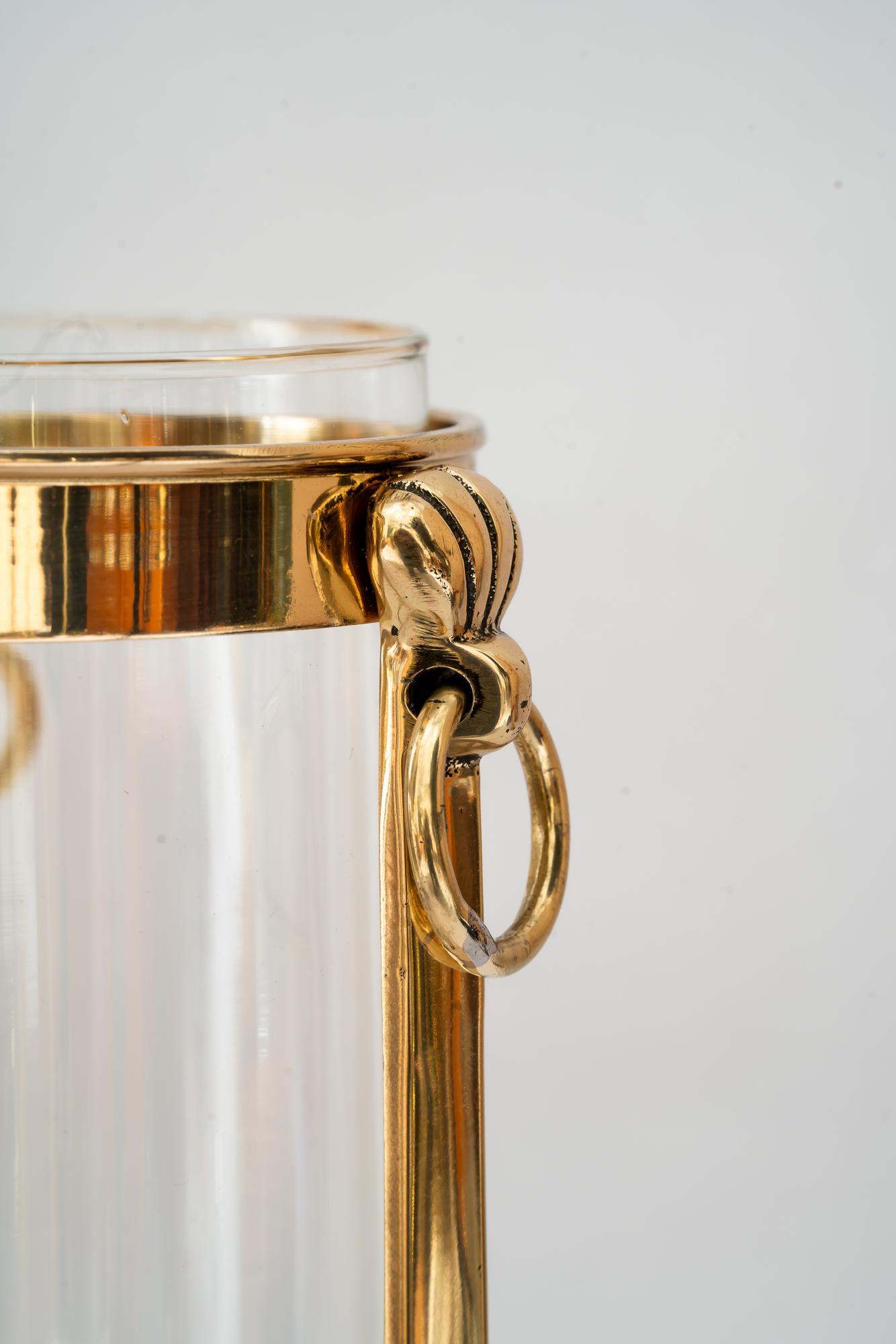 Laccato Lanterna da balcone in bronzo con vetro di Vienna 1960 circa in vendita