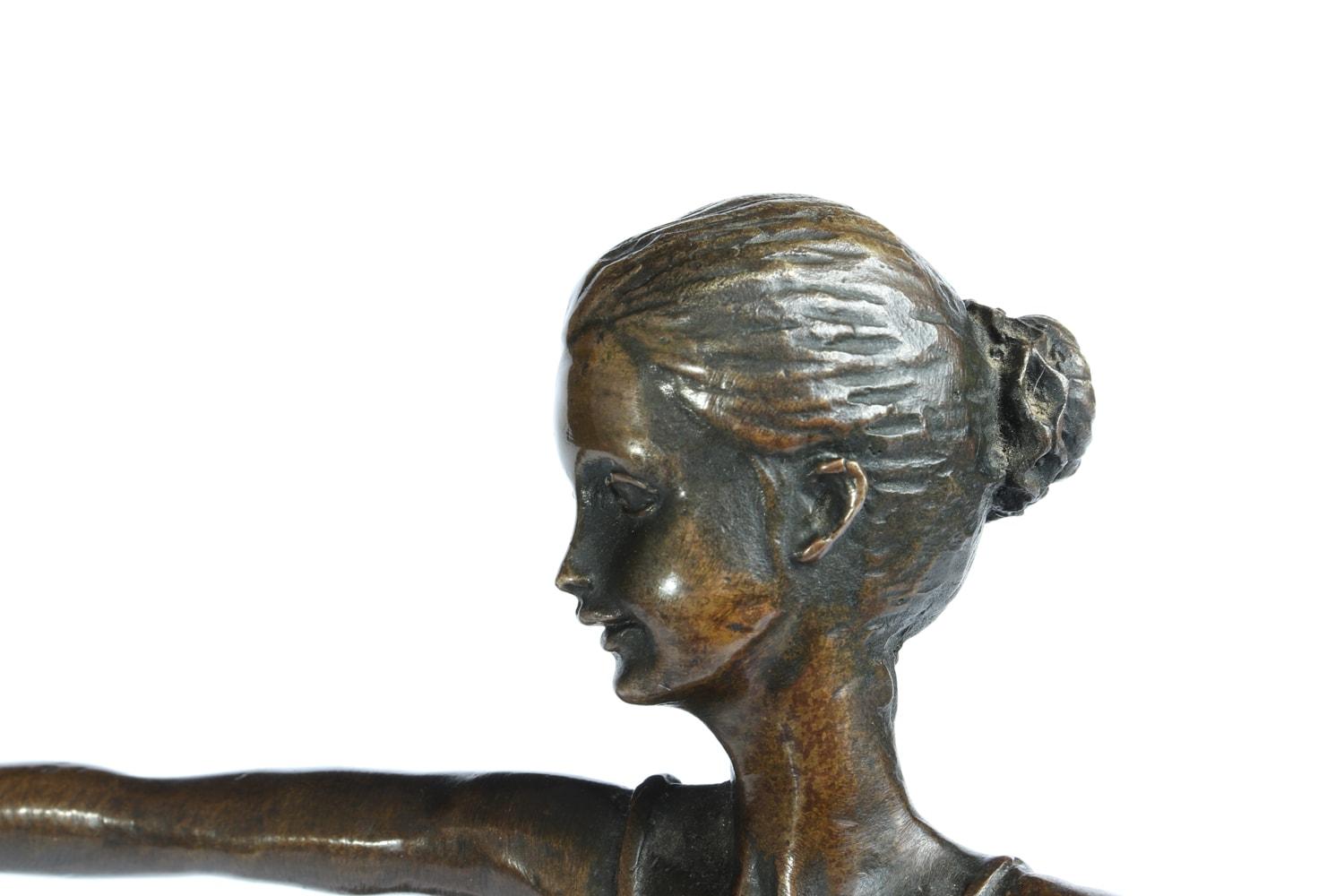 Ballerine en bronze de J B Deposee Garanti Paris, vers 1910 en vente 5