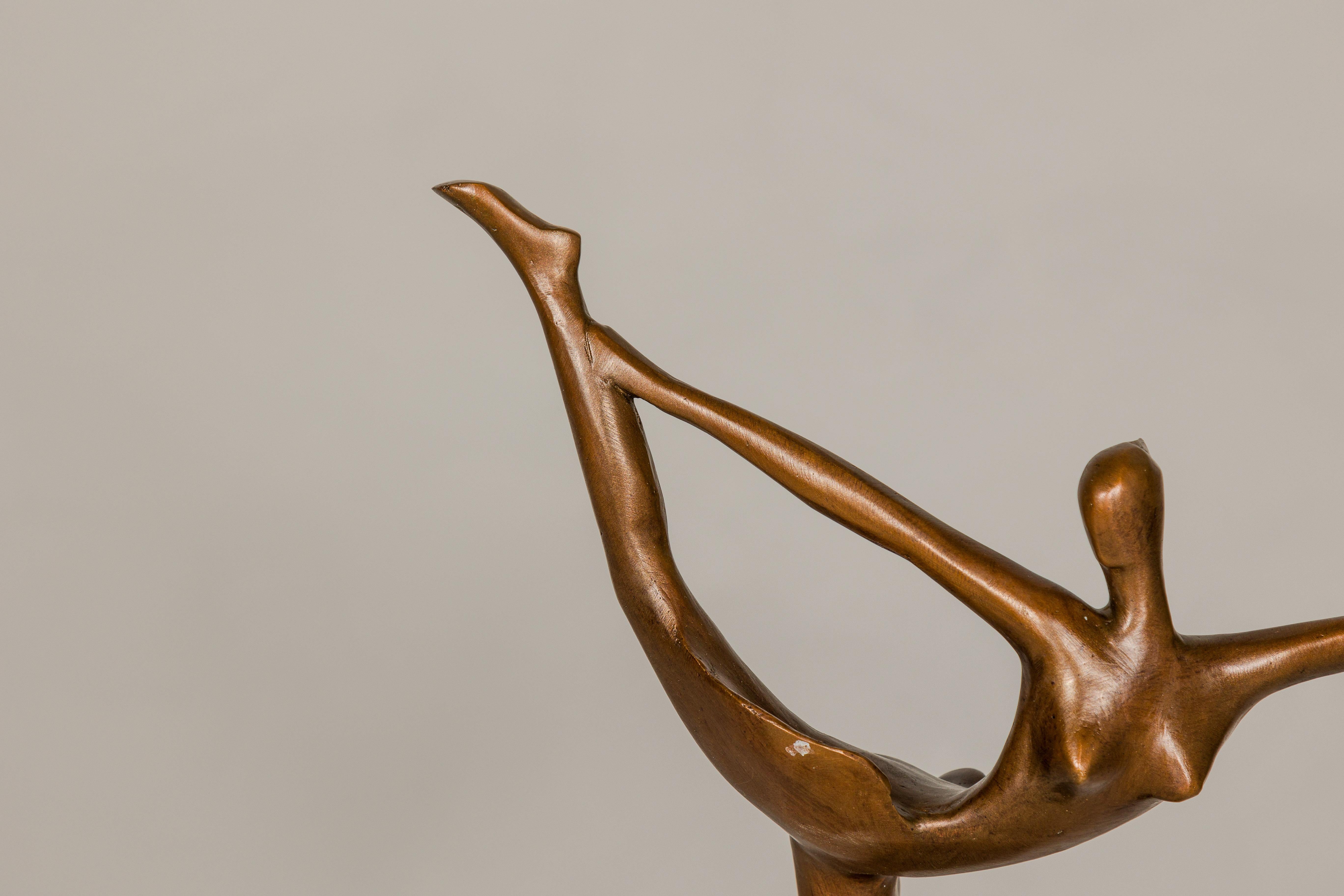 Bronze Ballerina Statuette on Black Marble Base with Abstract Inspiration For Sale 2