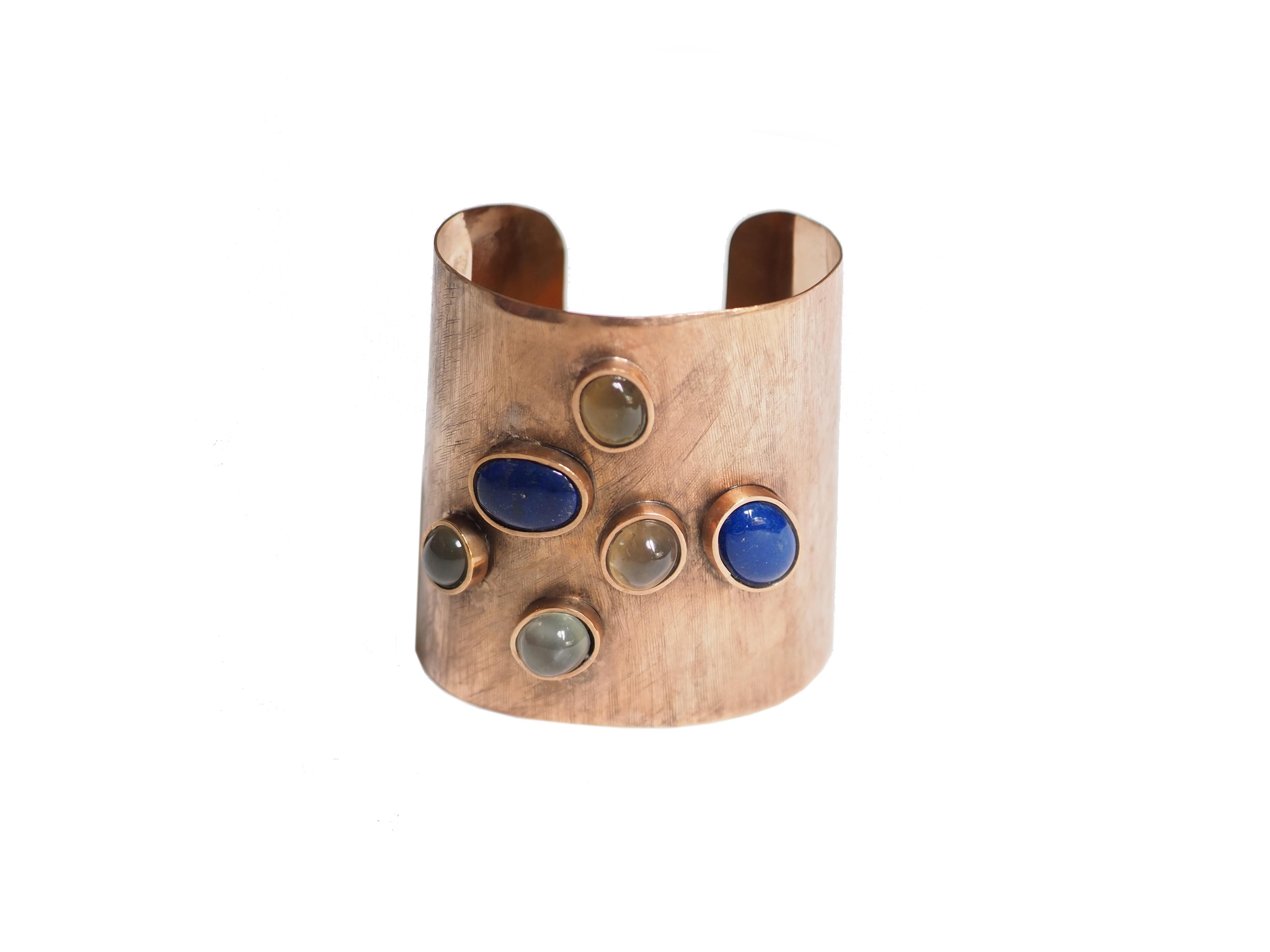 Bracelet jonc en bronze, cabochons de lapis et opale Neuf - En vente à Milan, IT