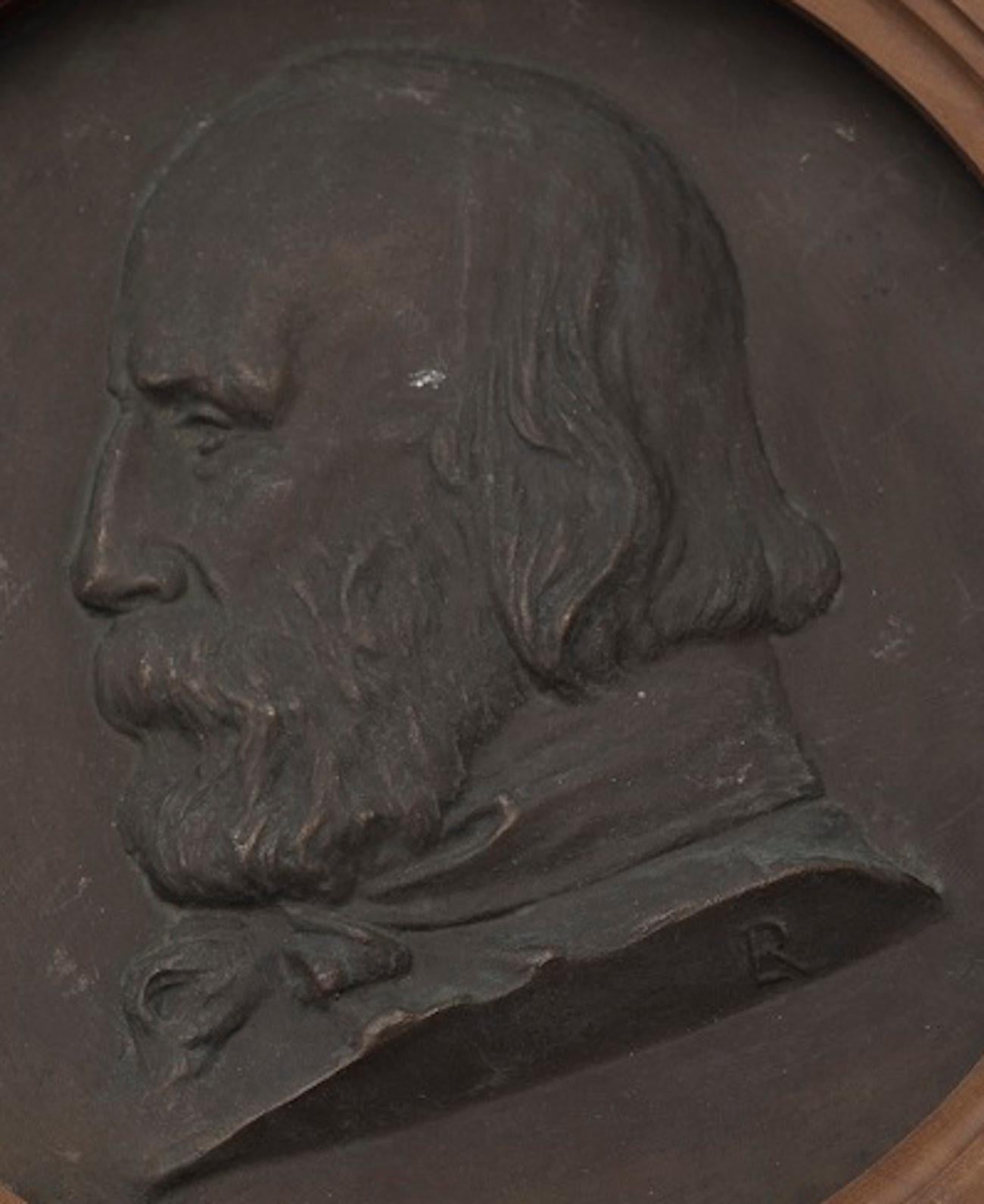 Garibaldi's portrait is an original decorative object realized in the 19th century.

Bronze bas-relief of circular shape with walnut frame. Signed under the bust LR. On the back, an unreadable dedication and the date 