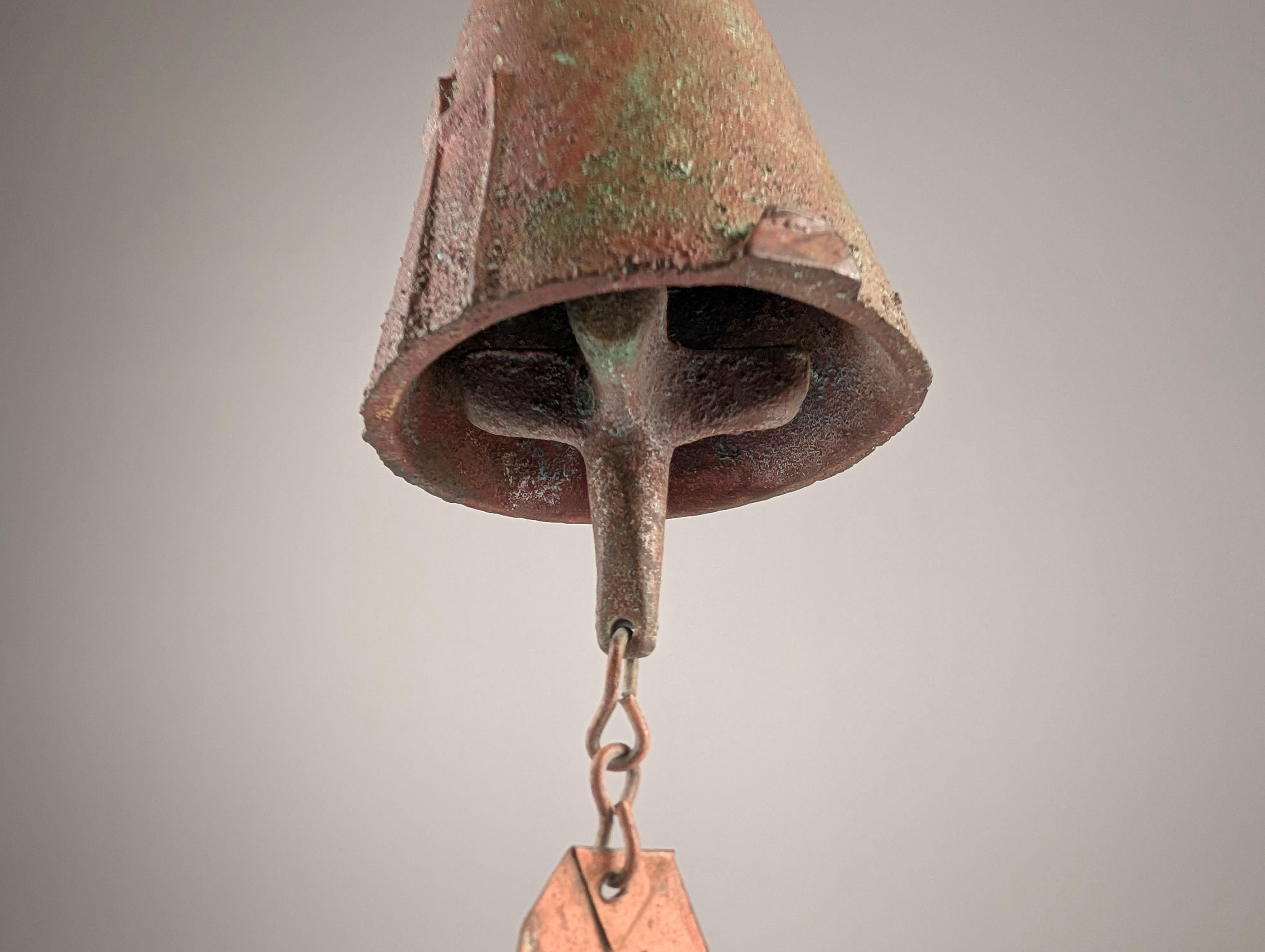 Bronzo Campana in bronzo di Paolo Soleri per Arcosanti, firmata anni '60 in vendita