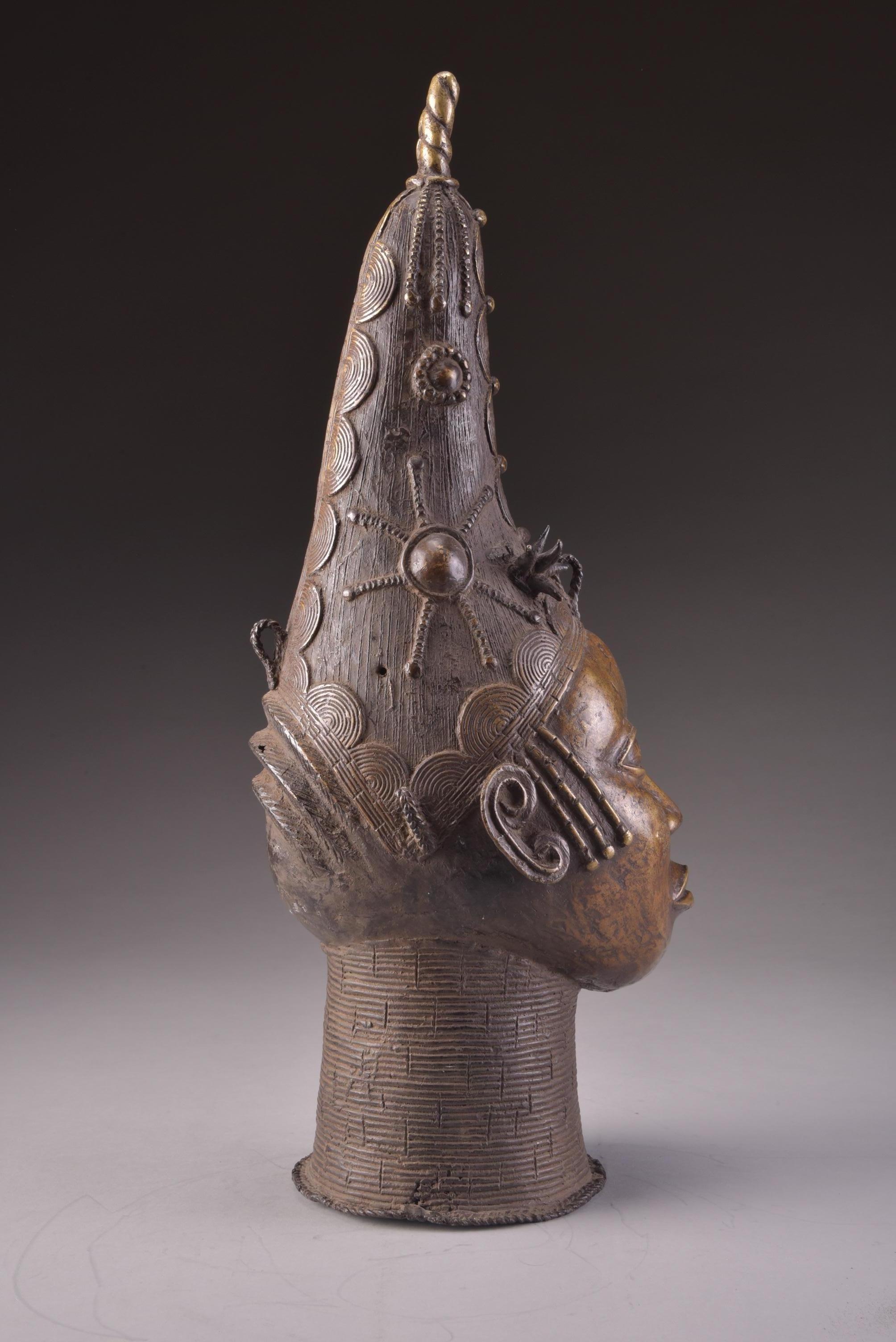 Bronze Benin Head In Good Condition In Heukelum, NL
