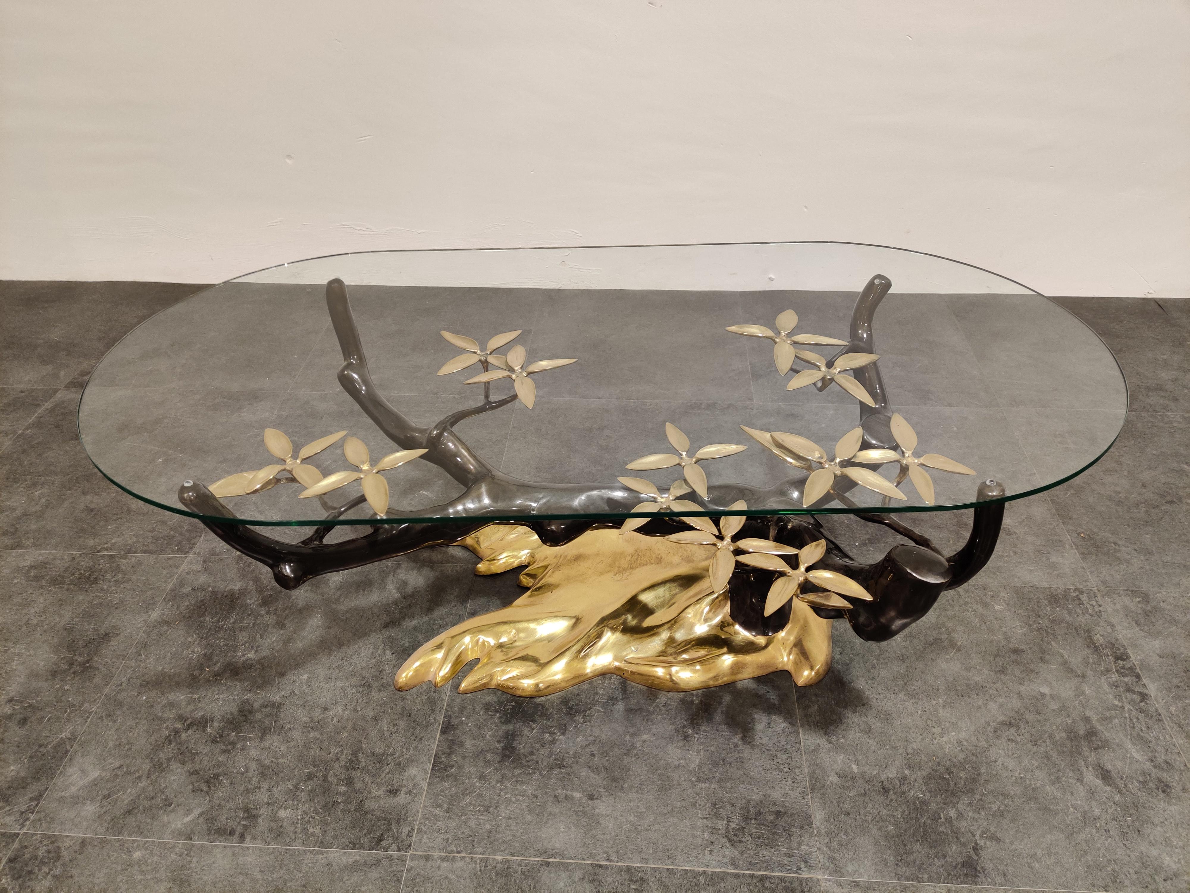 Bronze bonsai coffee table by Willy Daro.

Beautifully manufactured sculpture, comes with a clear glass top.

Slight patina, no damages.

1970s, Belgium

Dimensions:
Height 42cm/16.53
