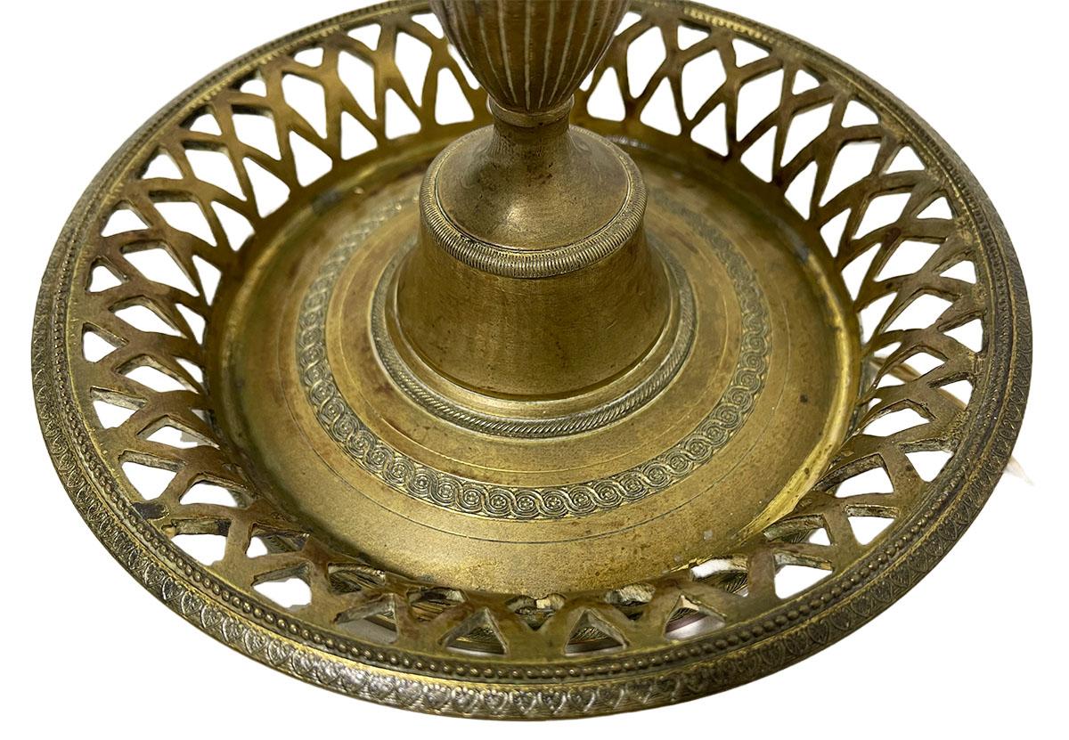 Bronze-Bouillotte-Lampe, Frankreich, um 1800 (18. Jahrhundert) im Angebot
