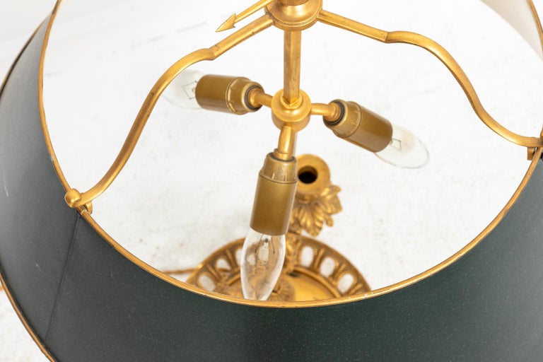 Bronze Bouillotte Table Lamp In Good Condition For Sale In Stamford, CT