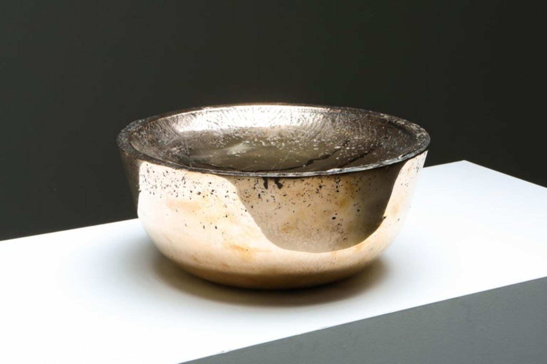 Bronze bowl by Arno Declercq
Materials: pink bronze.
Dimensions: D 36 x H 15 cm.


Arno Declercq
Belgian designer and art dealer who makes bespoke objects with passion for design, atmosphere, history and craft. Arno grew up in a family with parents