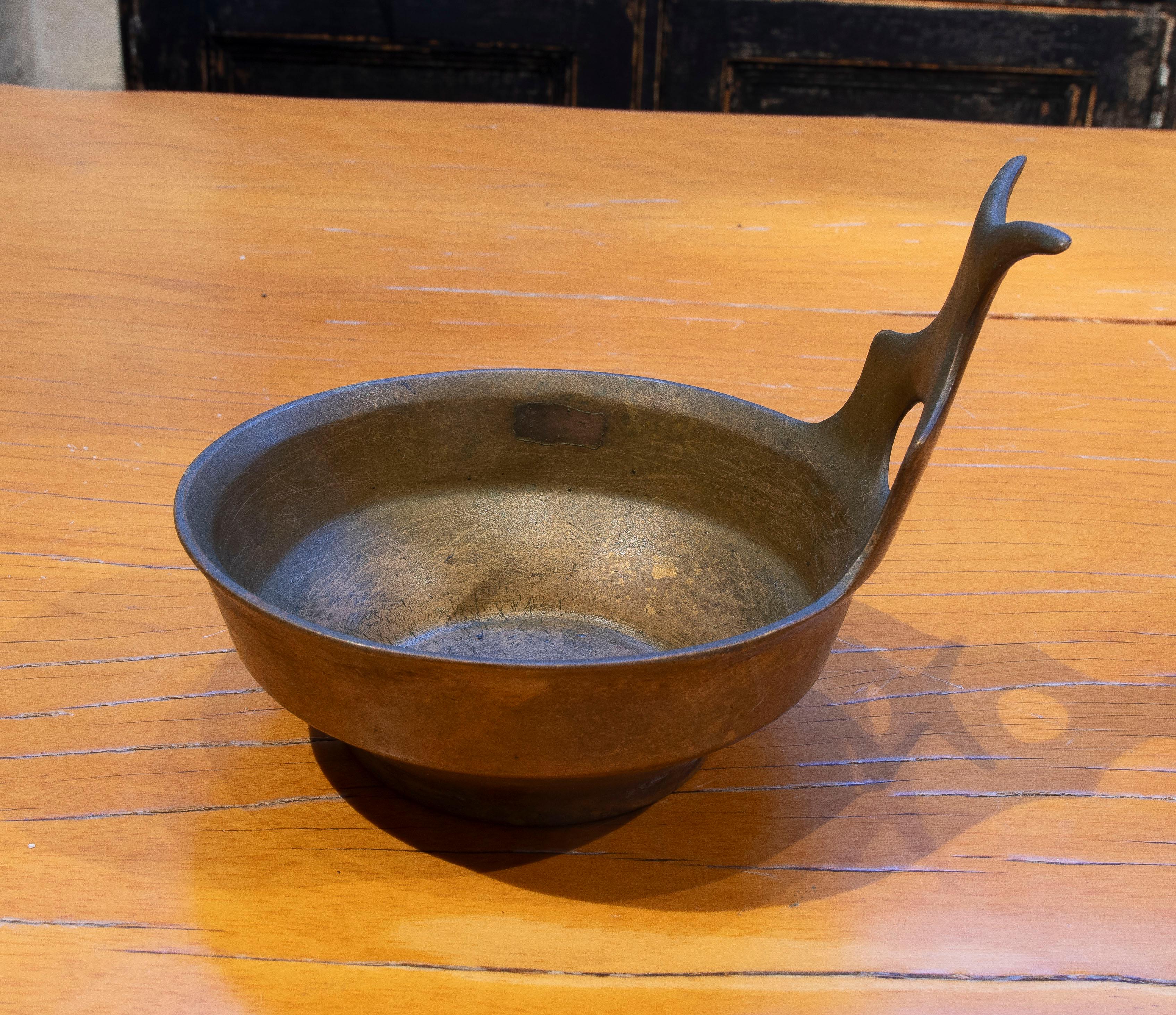 20th Century Bronze Bowl by Esa Fredigolli, Italy. Signed For Sale