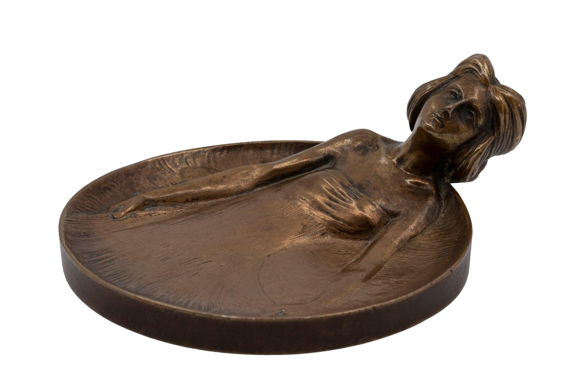 Jugendstil ciotola in bronzo Gustav Gurschner ca. 1900 firmato in vendita