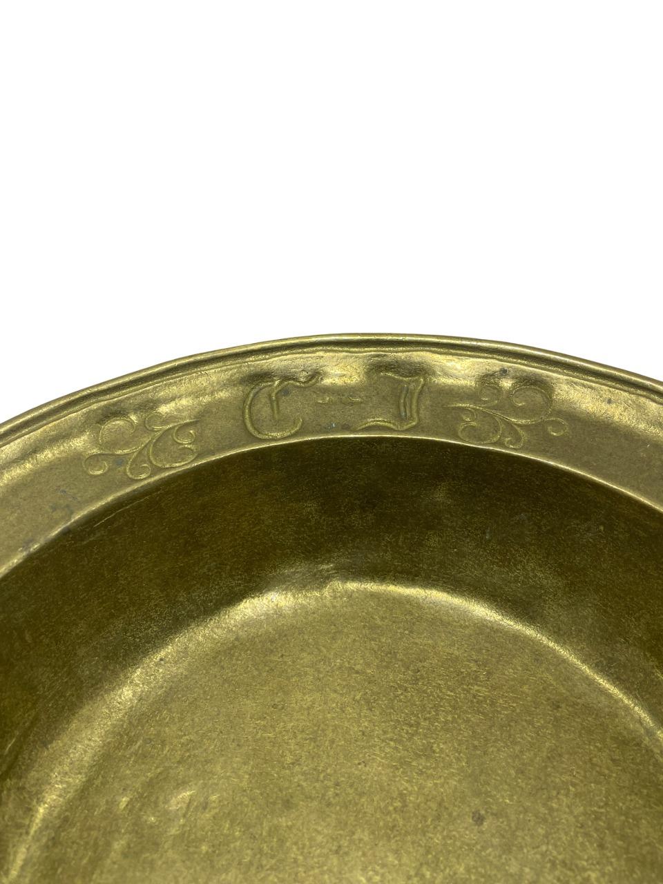 Rococò Ciotola di bronzo - Svezia del 18° secolo in vendita
