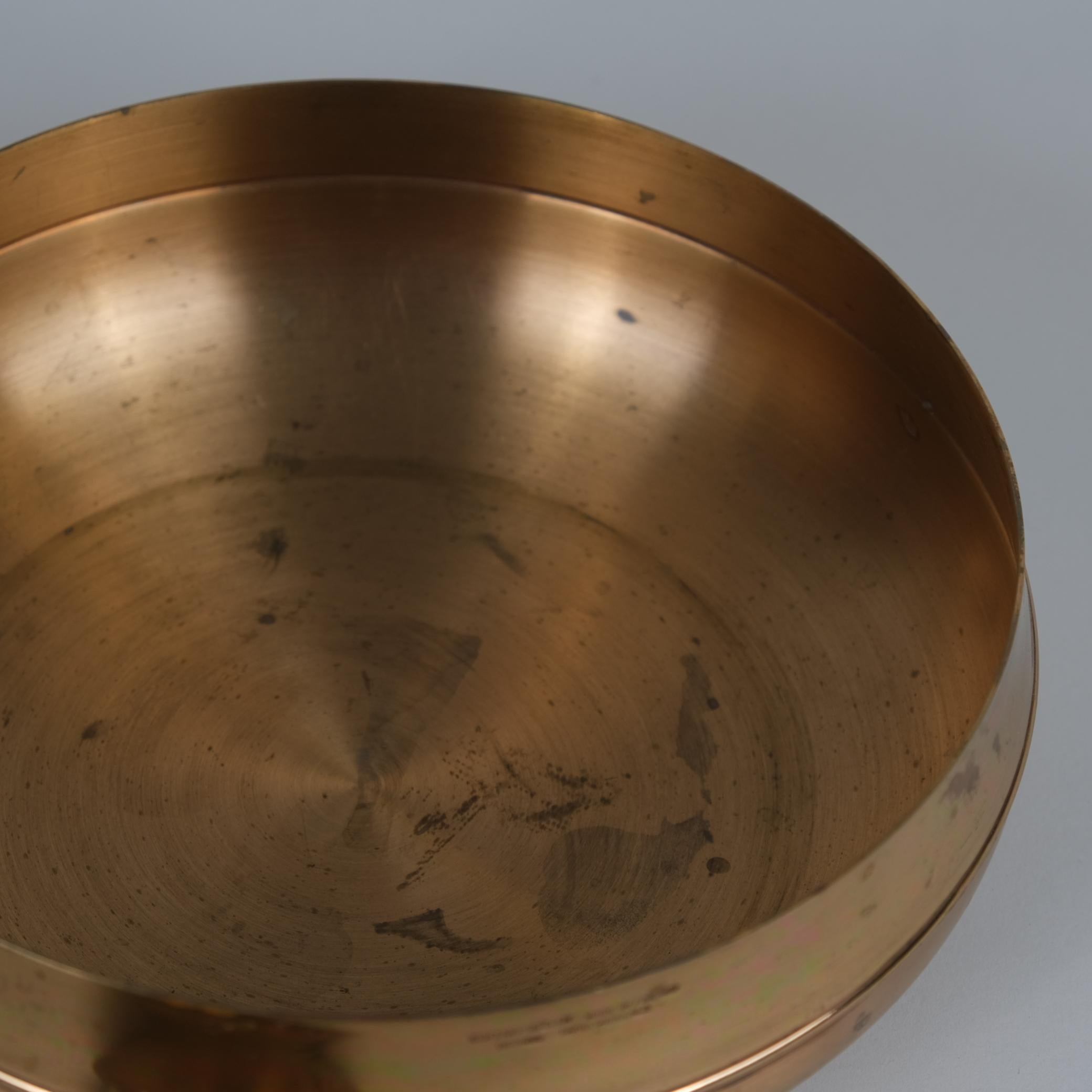 Fine XX secolo Ciotole in bronzo di Tapio Wirkkala Modelli 446-448, Kultakeskus anni '70 in vendita
