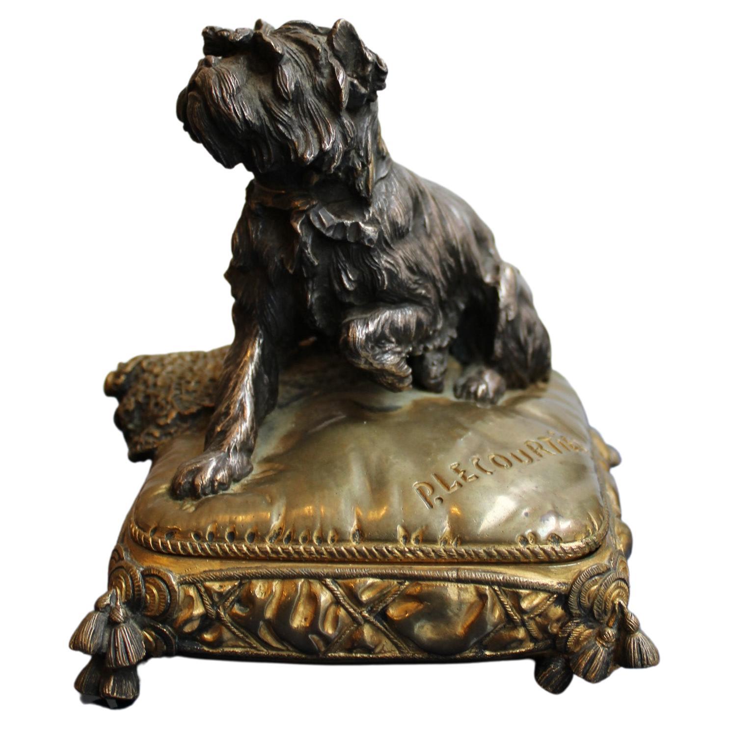 Bote en bronze avec chien de Prosper Lecourtier
