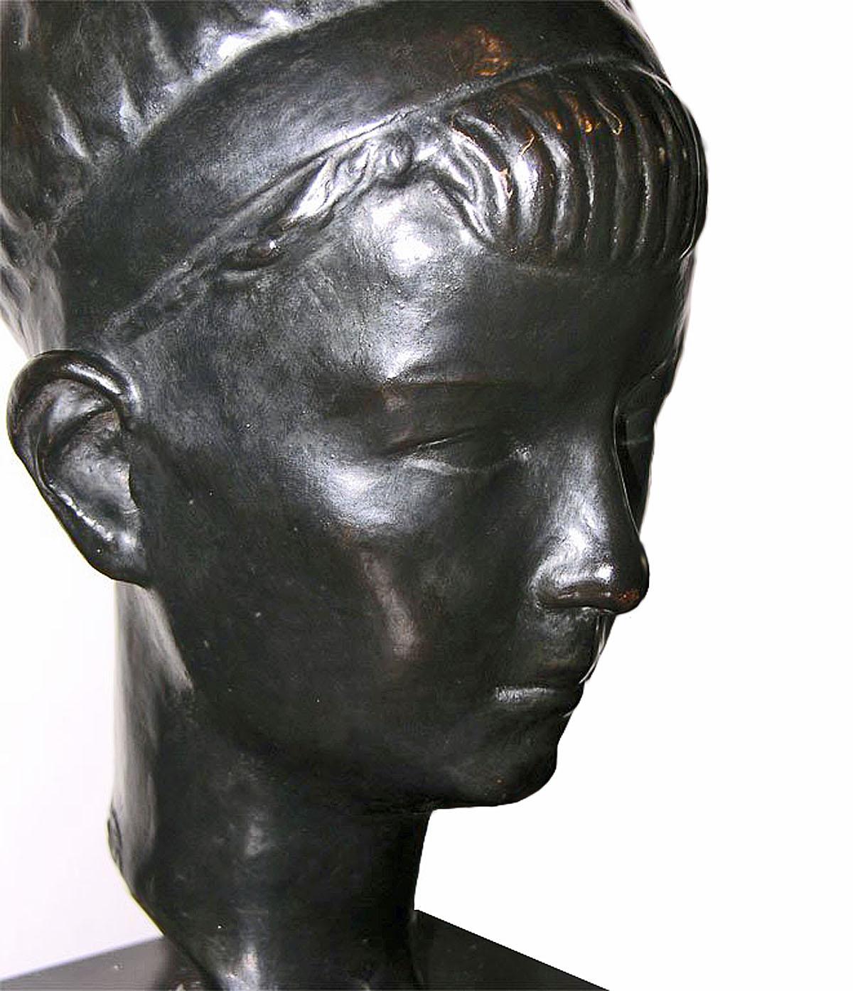 Bronze Boy's Head Sculpture on Pedestal, Mid-20th Century In Good Condition For Sale In New York, NY