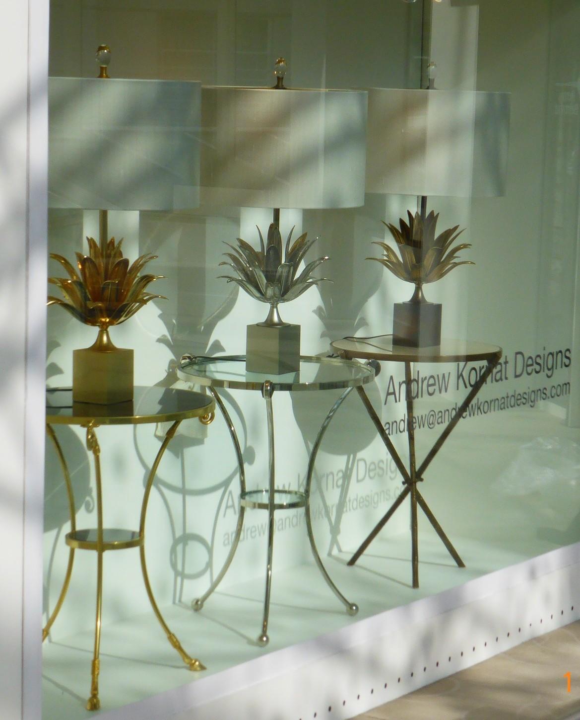 Bronze & Messing Tischlampen mit Ananasblatt in Matt- und Goldglanzlackierung im Angebot 1