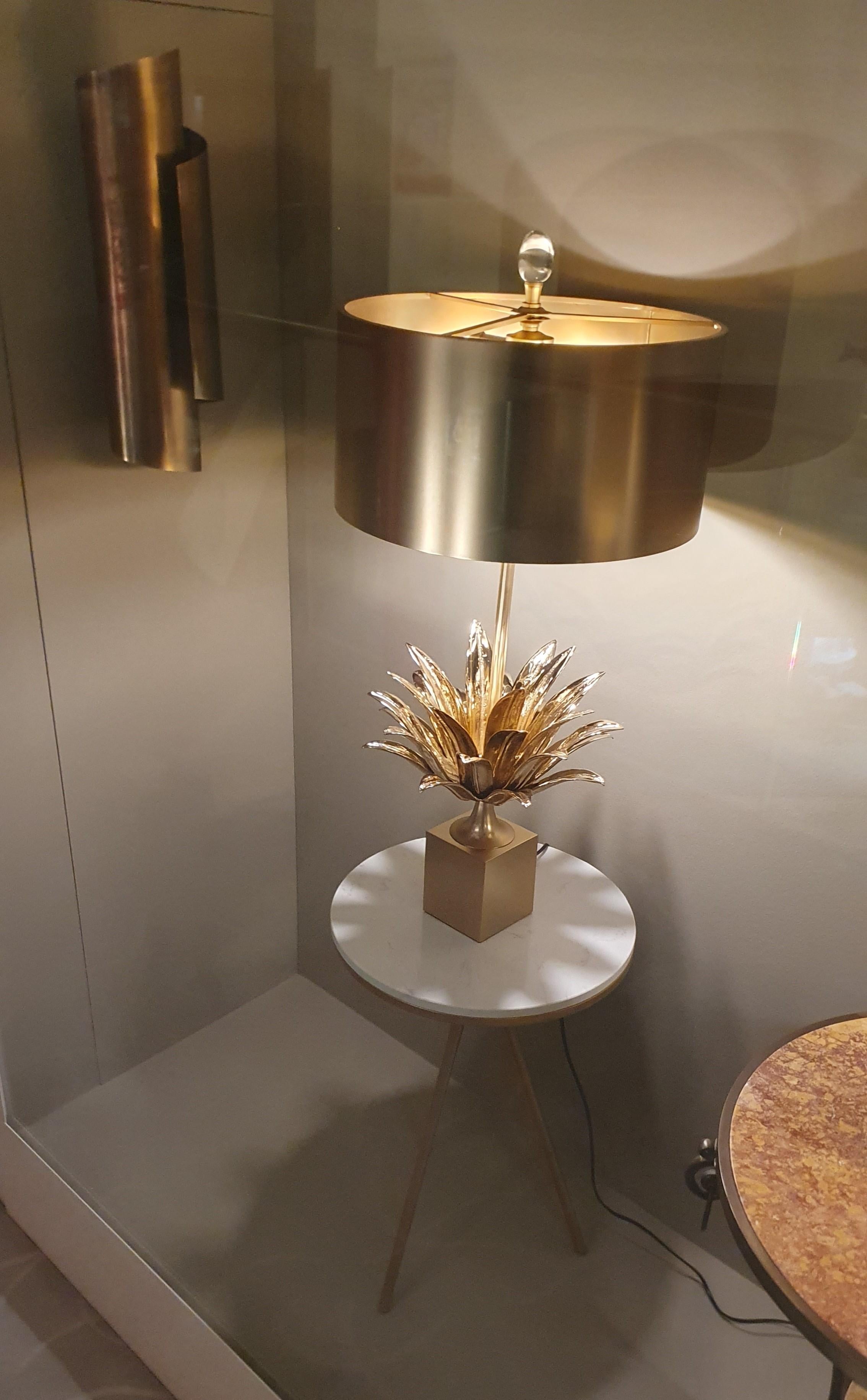 Lampes de table ananas en bronze et laiton avec abat-jour tambour en laiton moulé et feuille en vente 1