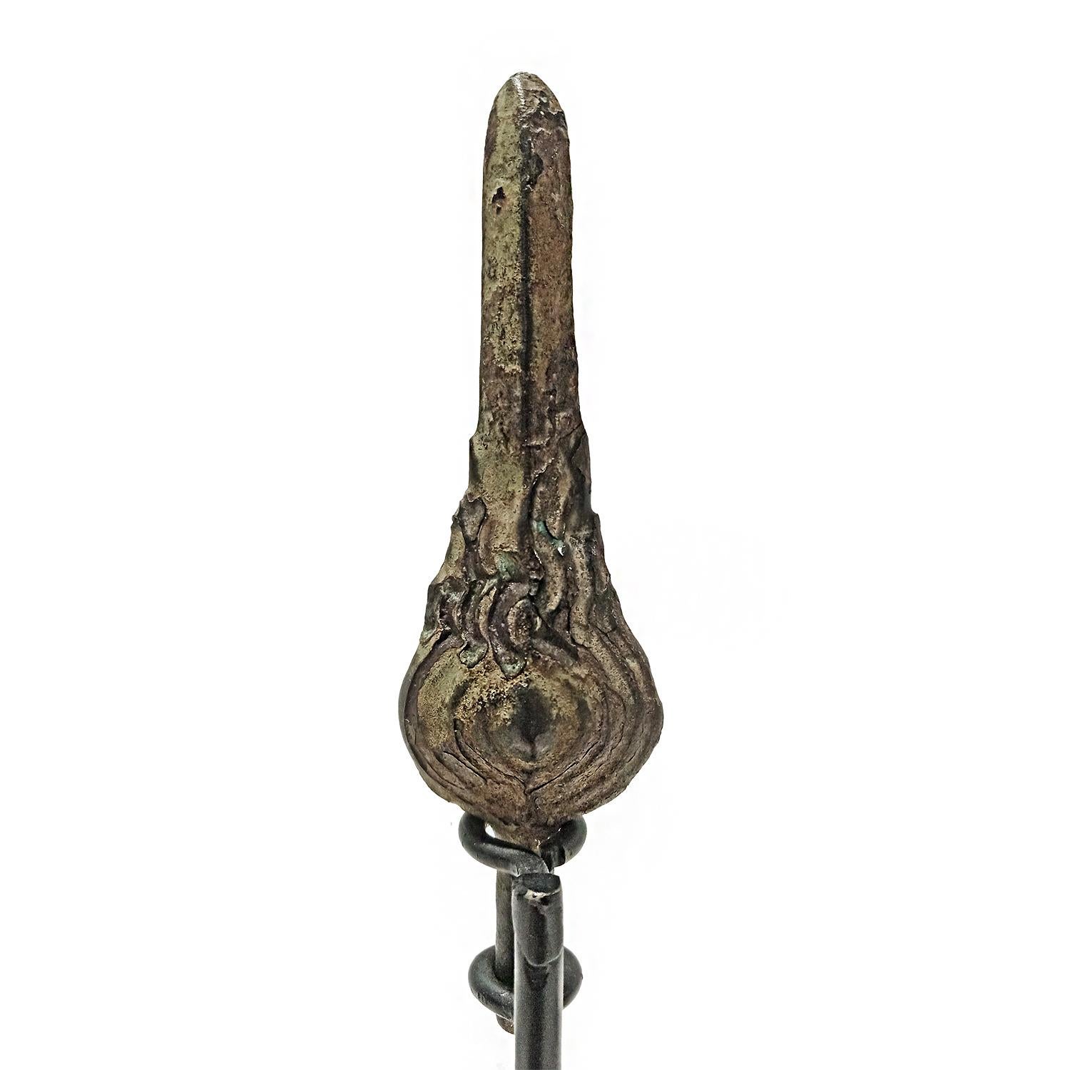 Bronze Buddha Flame, 15 - 16th Century In Good Condition For Sale In New York, NY