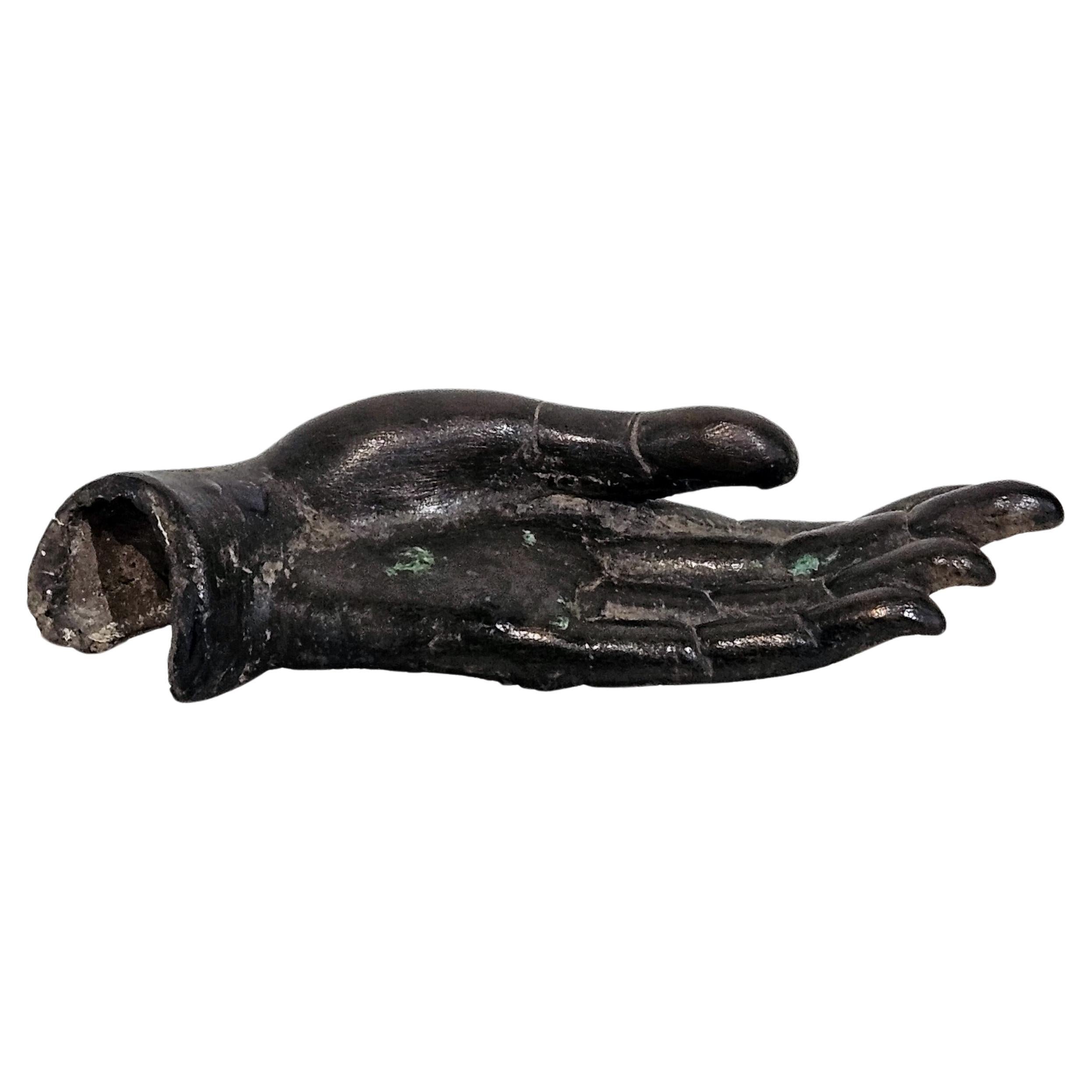 Buddha-Hand aus Bronze im Angebot