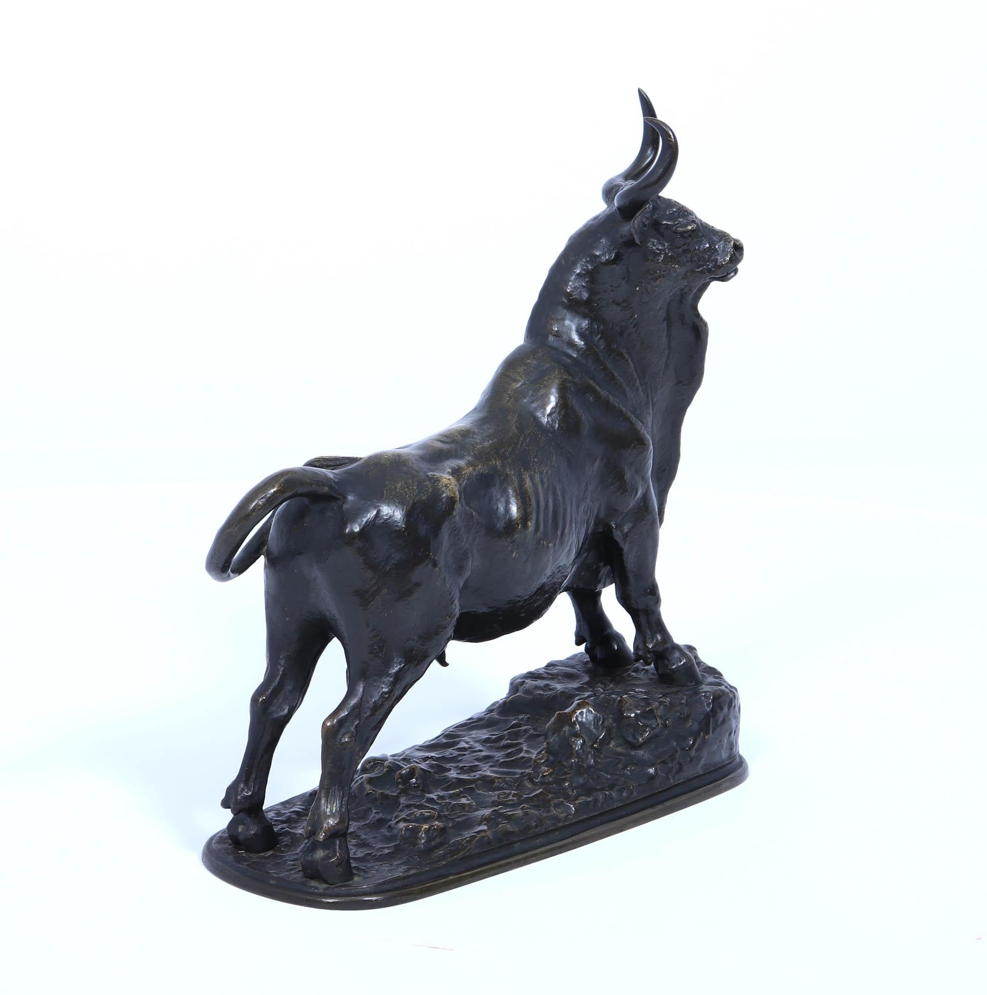 Escultura de toro de bronce c1890
Impresionante estudio en bronce francés de finales del siglo XIX de un toro en pie, una pieza impactante que capta la esencia de la fuerza y la gracia. Realizada con maestría a la manera de Christopher Fratin, esta
