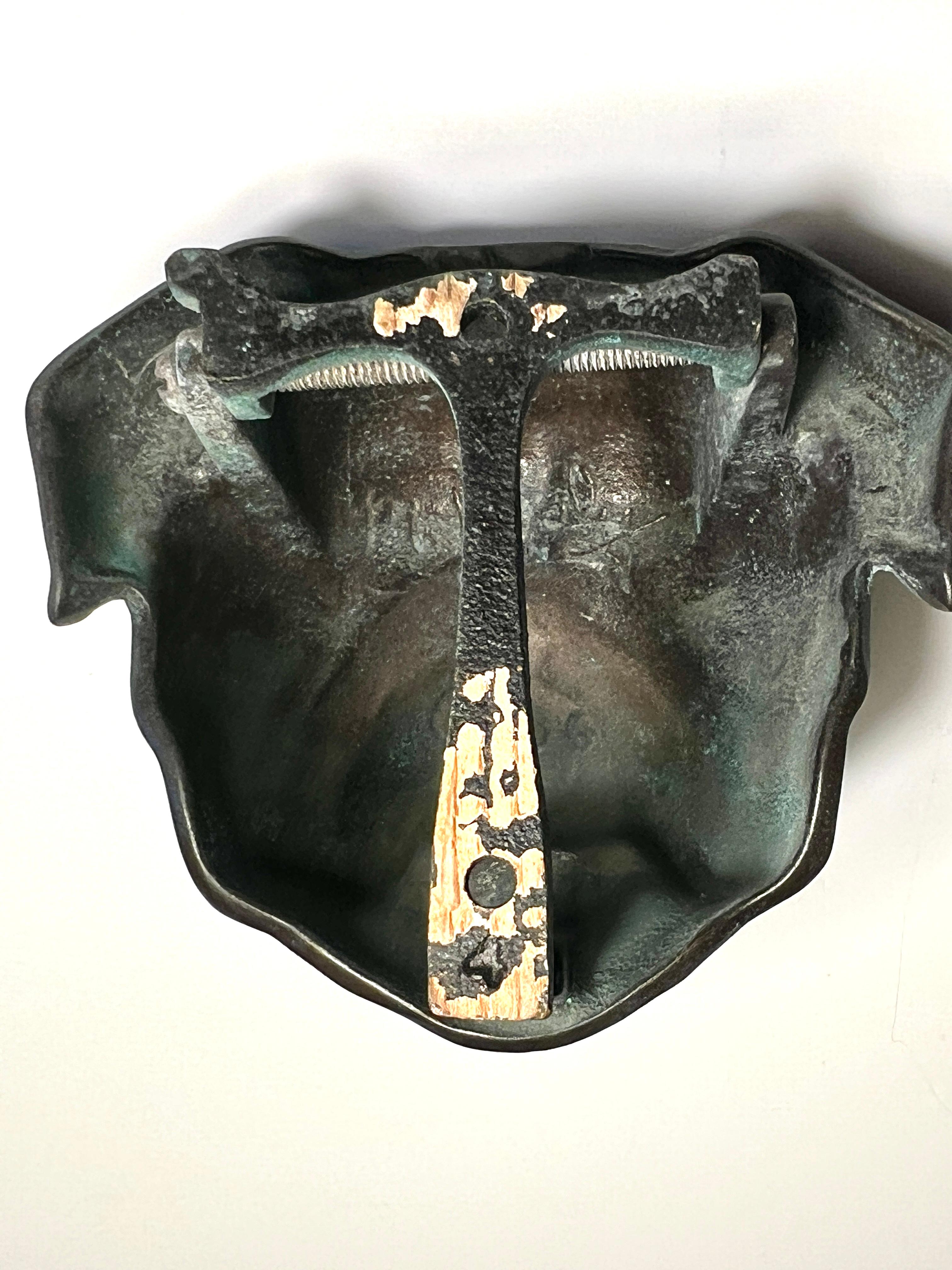 Bronze Bulldogge Türklopfer mit Patina im Angebot 2