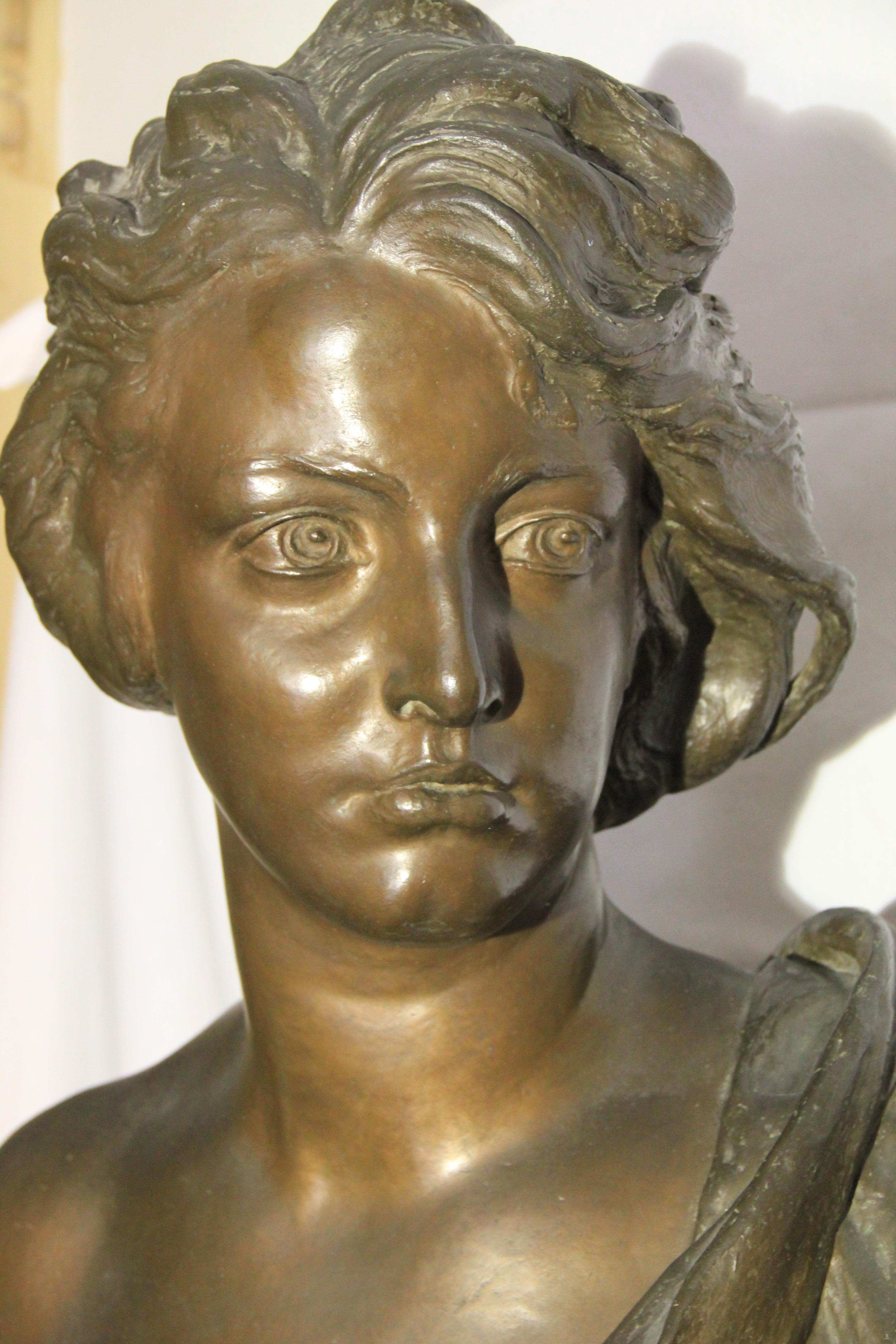 The bust, in bronze set on a marble column and plateau comes in three pieces, with a height of 120 cm and weighing 250kg, is a Fine example of this well-known Sculptors work, it is been exhibited at the International exhibition of Art of Venice in