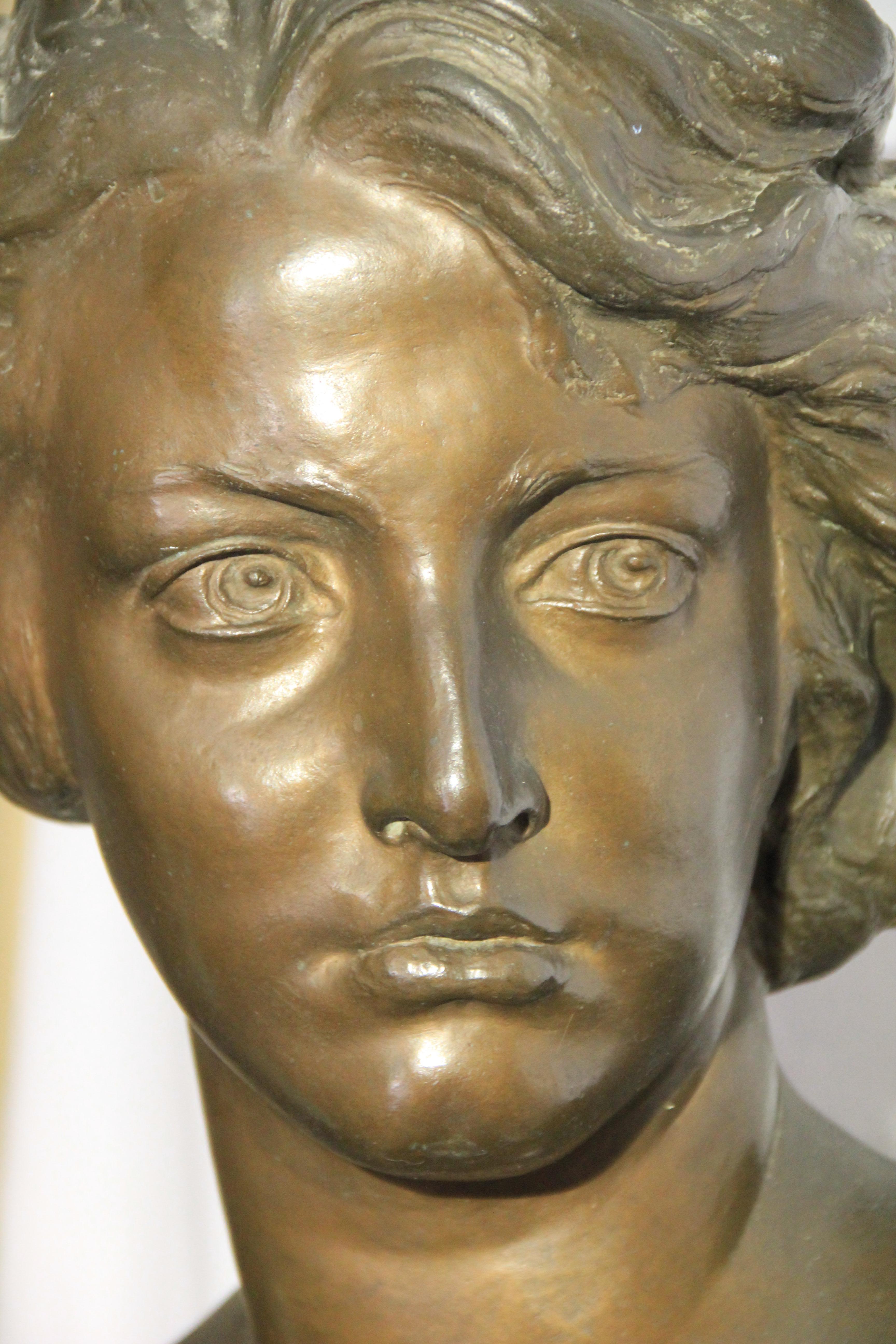 Bronze Bust by Francesco Jerace, circa 1920 In Good Condition For Sale In Napoli, IT