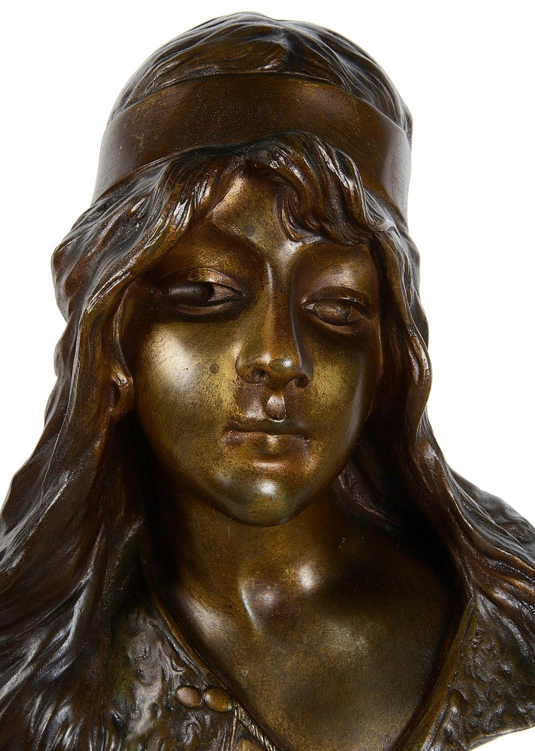 Enchanting patinated bronze bust of a young Bohemian girl.

Batch 81 G340/24 DNYZ