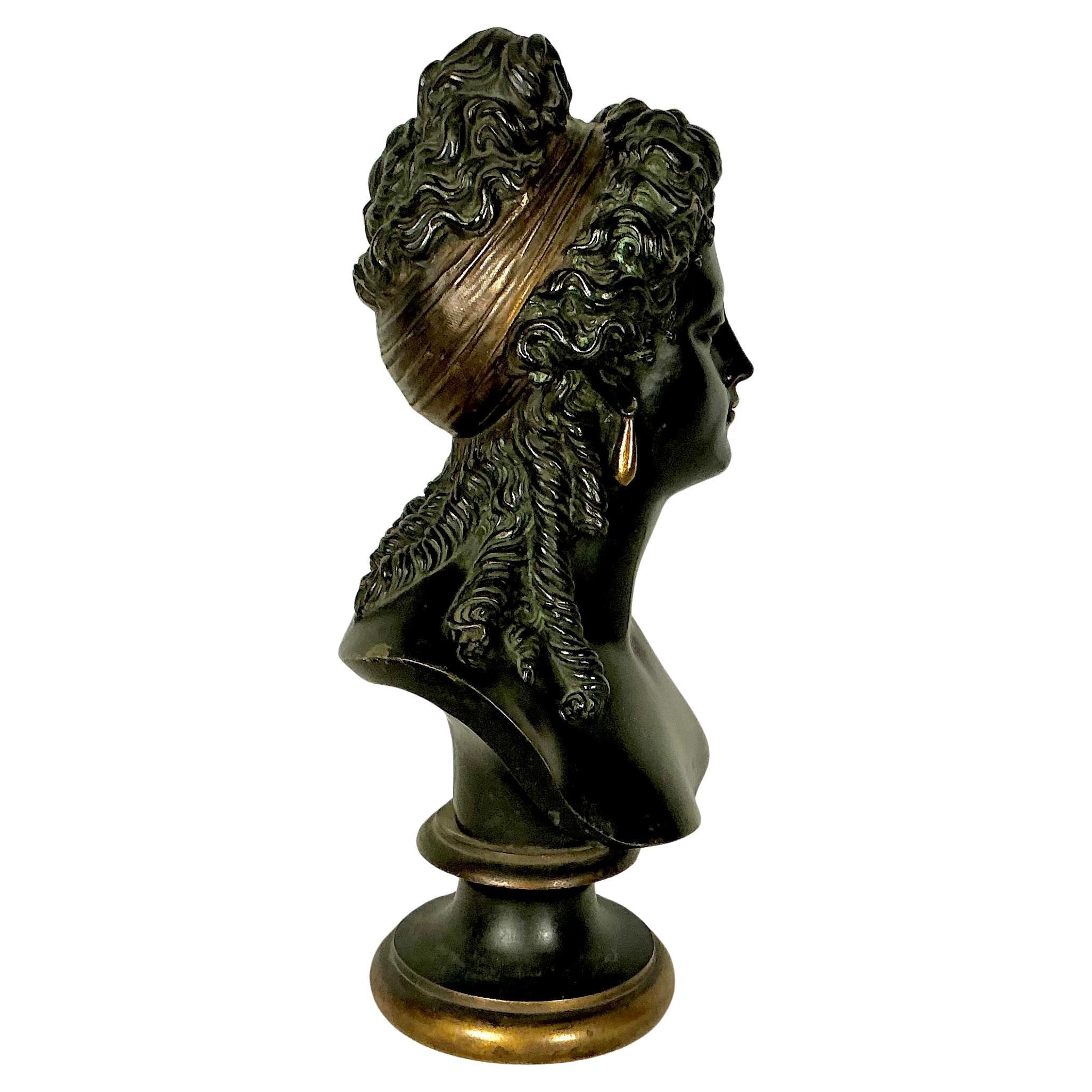 Néoclassique Buste en bronze d'une figure féminine classique en vente