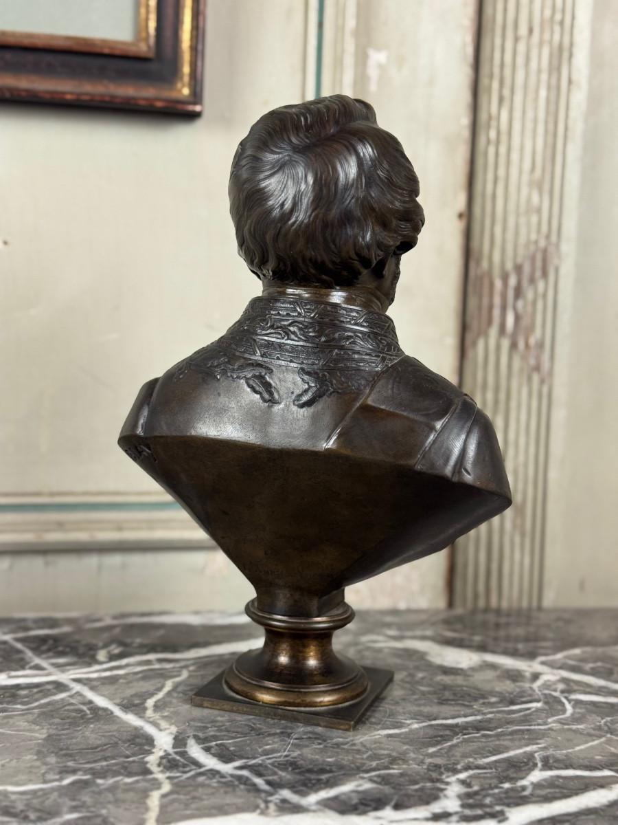 Bronze bust of Admiral Hucos, signed Dubray 1854 For Sale 4