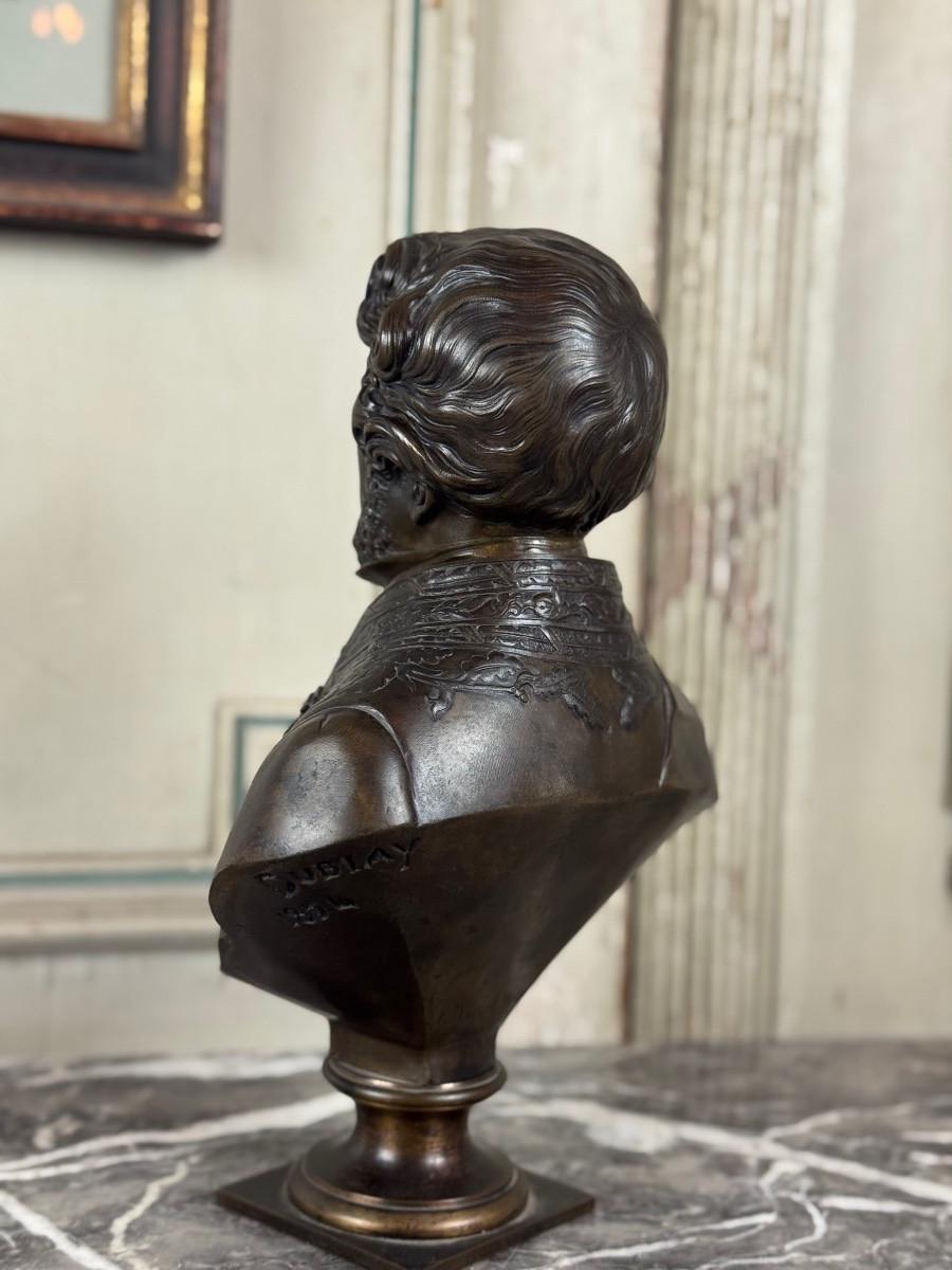 Bronze bust of Admiral Hucos, signed Dubray 1854 For Sale 5