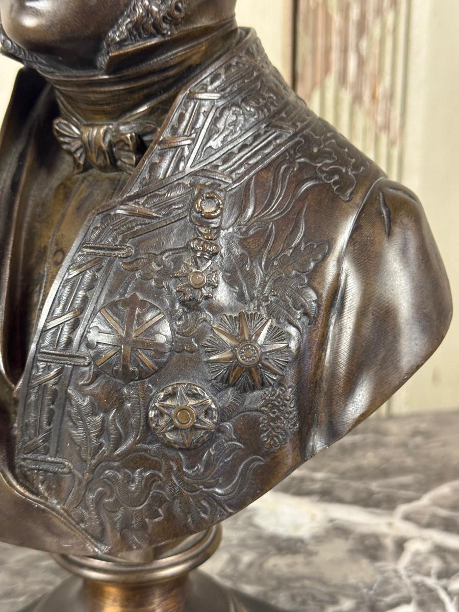 19th Century Bronze bust of Admiral Hucos, signed Dubray 1854 For Sale