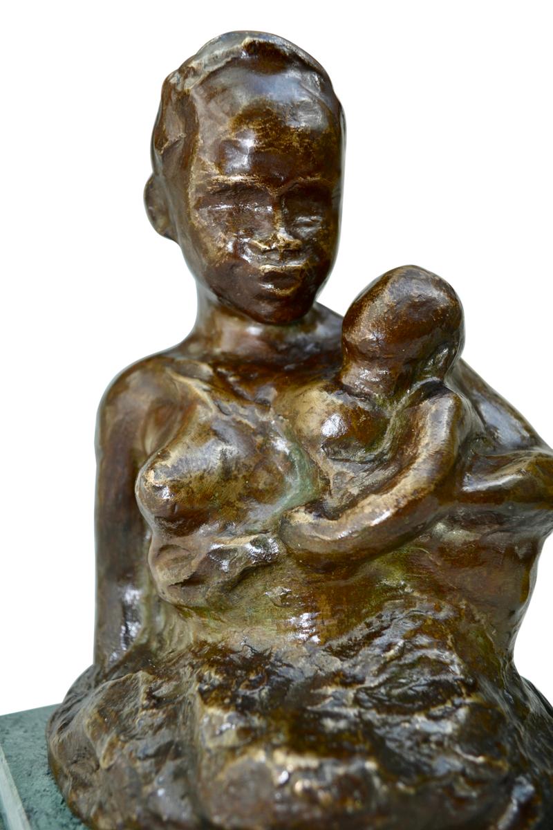 Bronze Bust of an African Mother Breastfeeding her Child signed Gardon For Sale 1