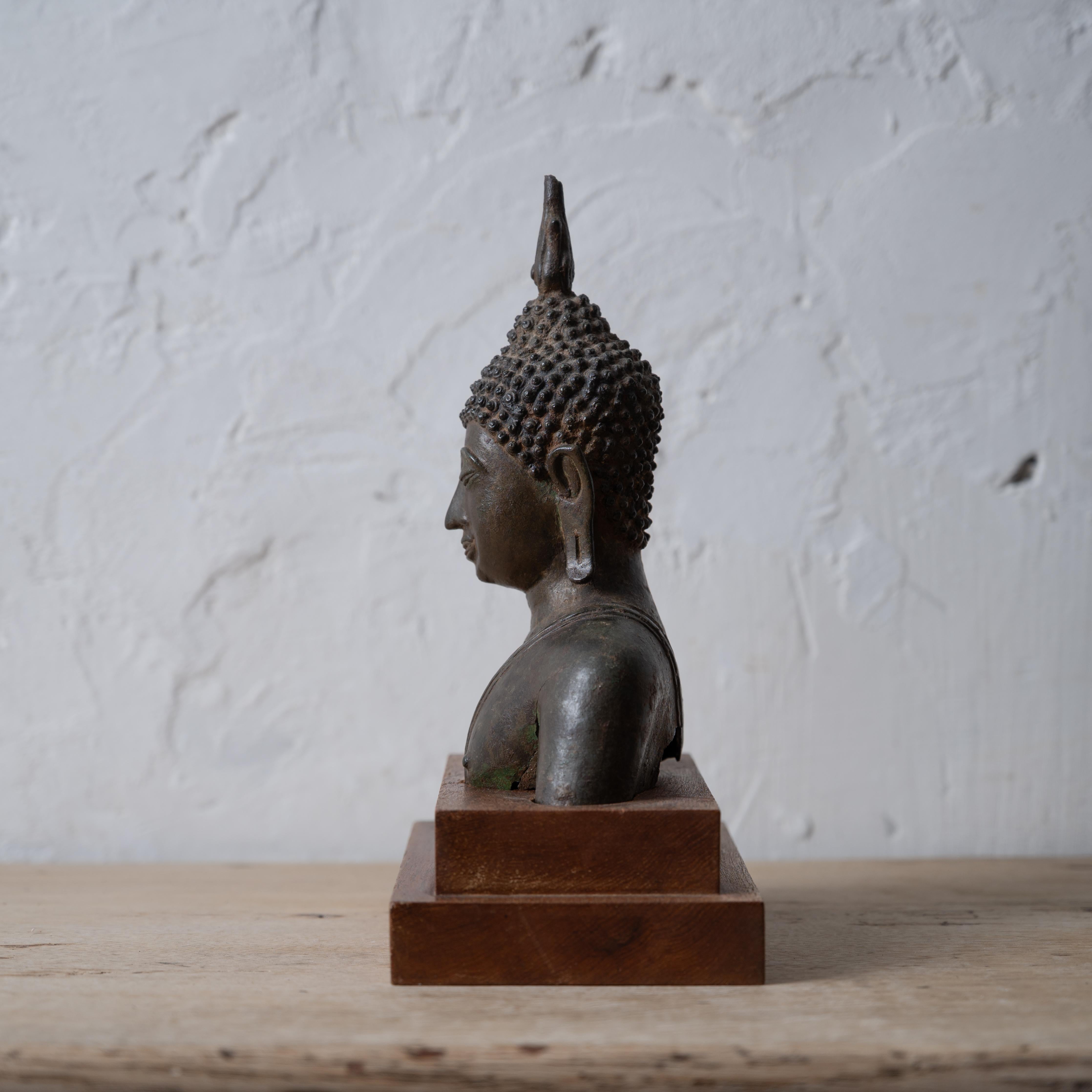 19th Century Bronze Bust of Buddha, Sukhothai Style For Sale