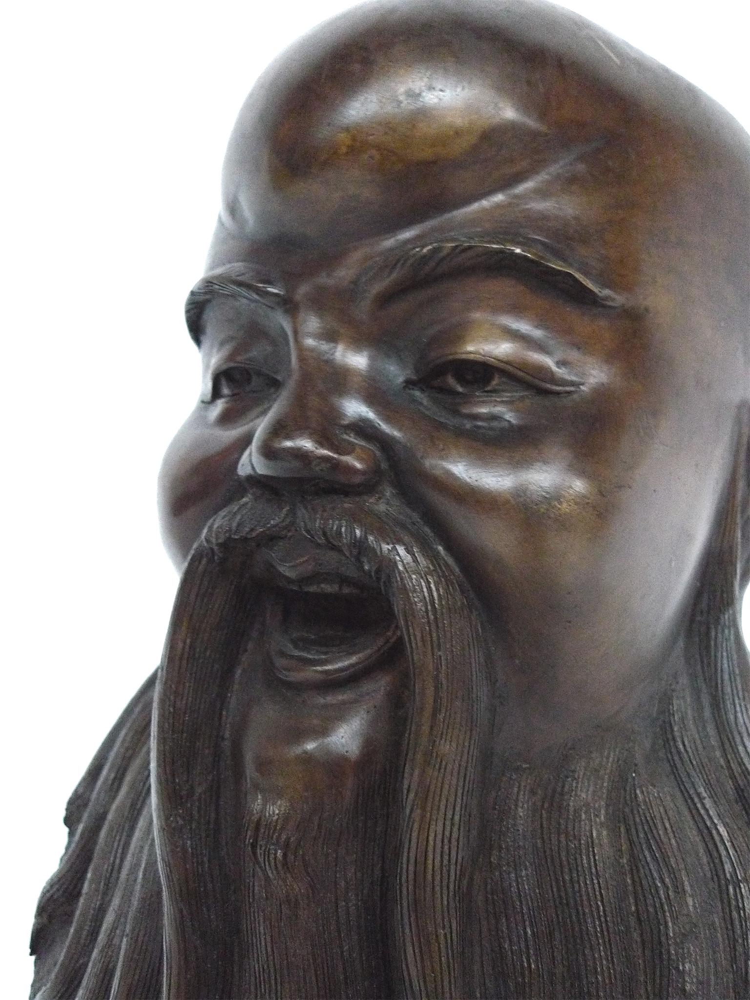 Buste de divinité chinoise en bronze en vente 1