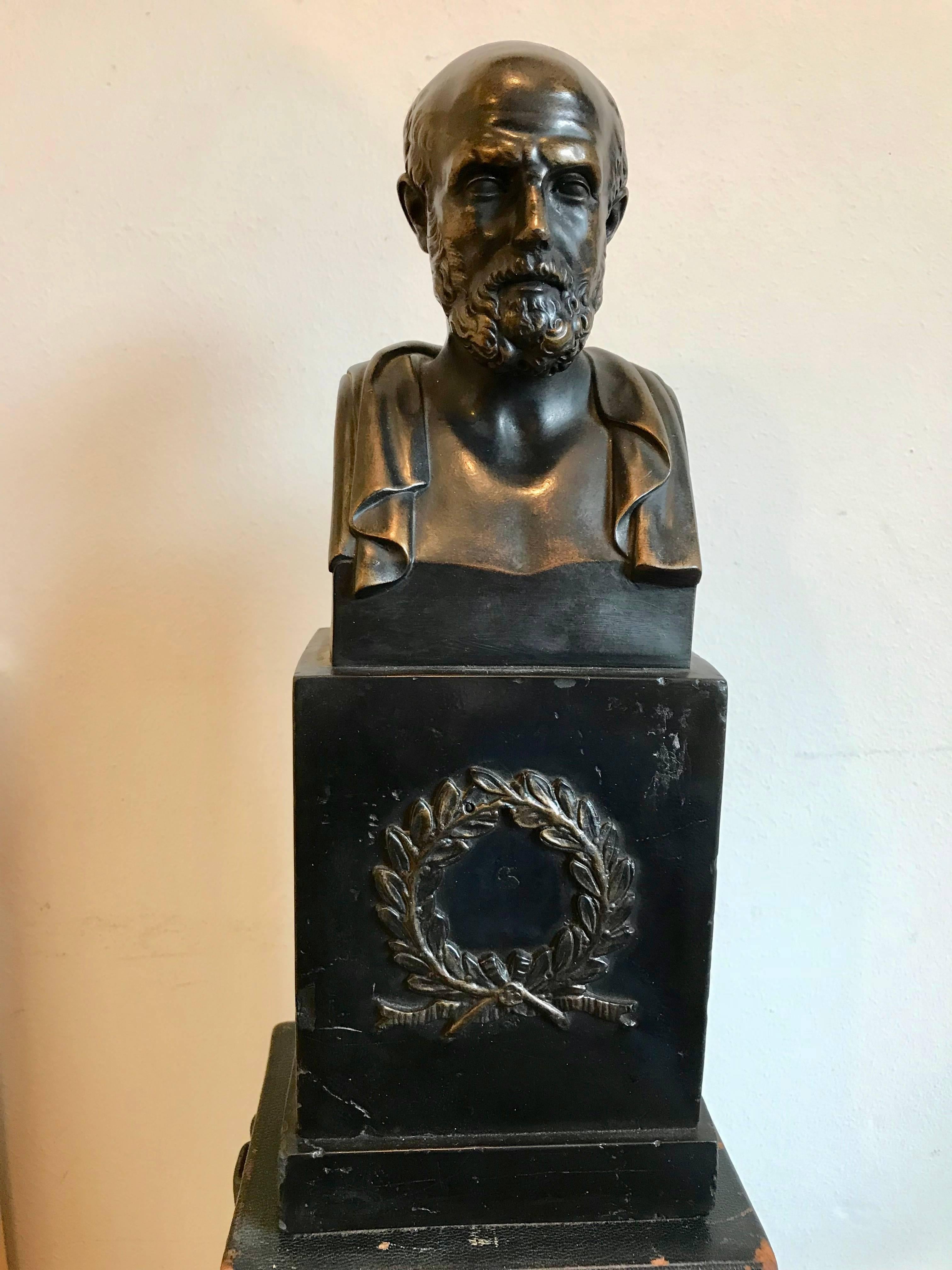 XIXe siècle Buste en bronze d'Hippocrate:: 