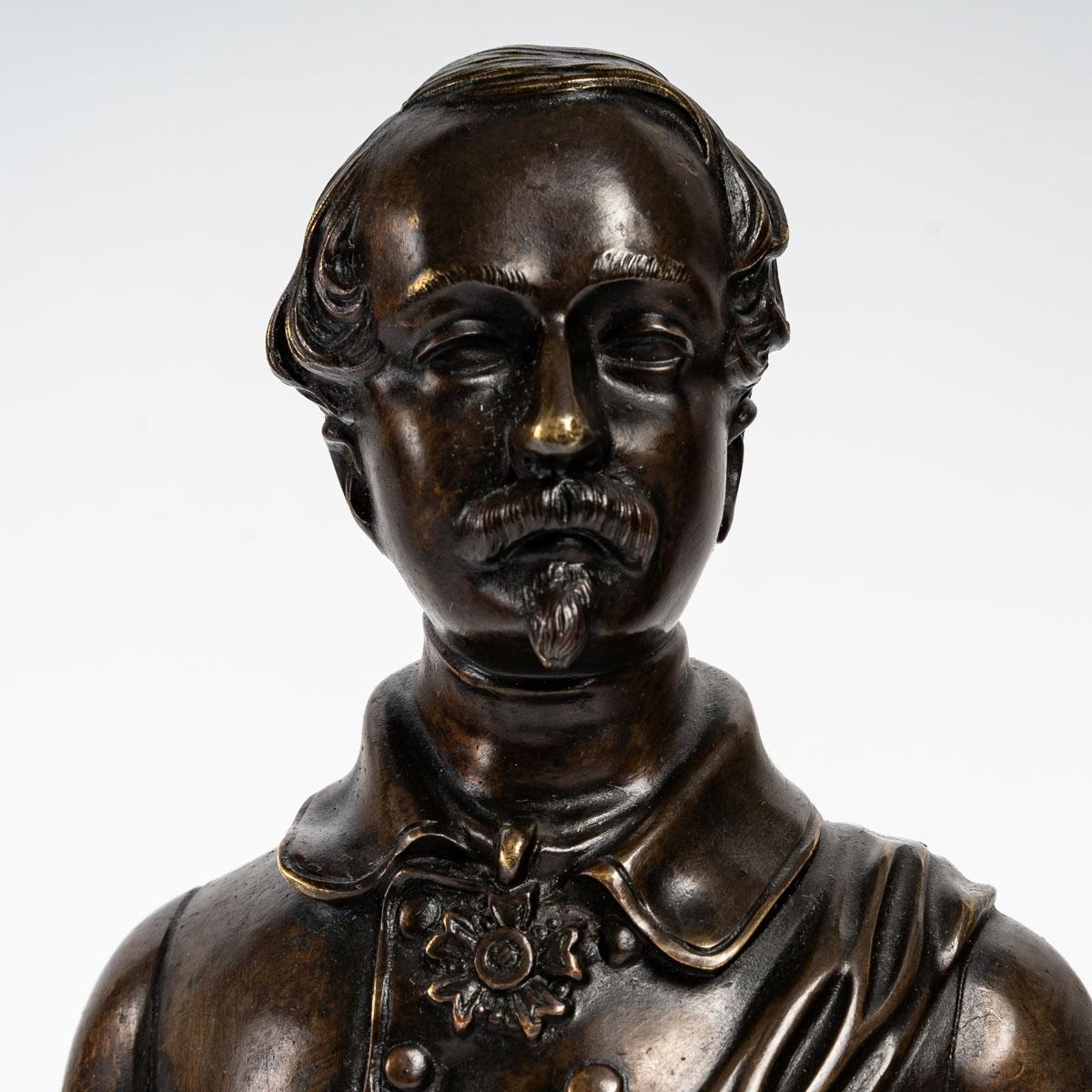 Bronze bust of Napoleon III, 19th century.

Sculpture representing a 19th century Bust of Napoleon III, Napoleon III Period.

Dimensions: H: 22cm, W: 11cm, D: 9cm.