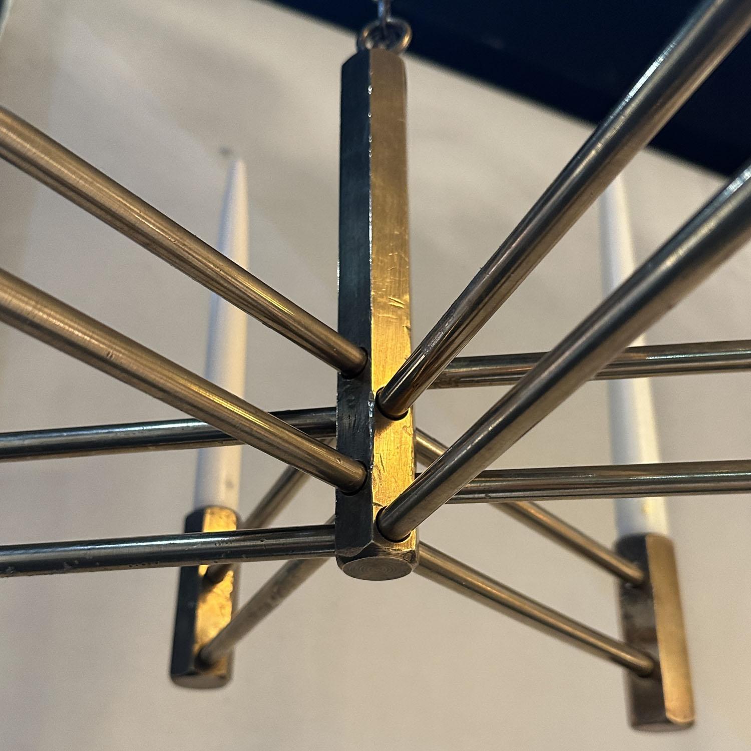 Mid-Century Modern Chandelier en bronze pour six bougies, années 1970 en vente