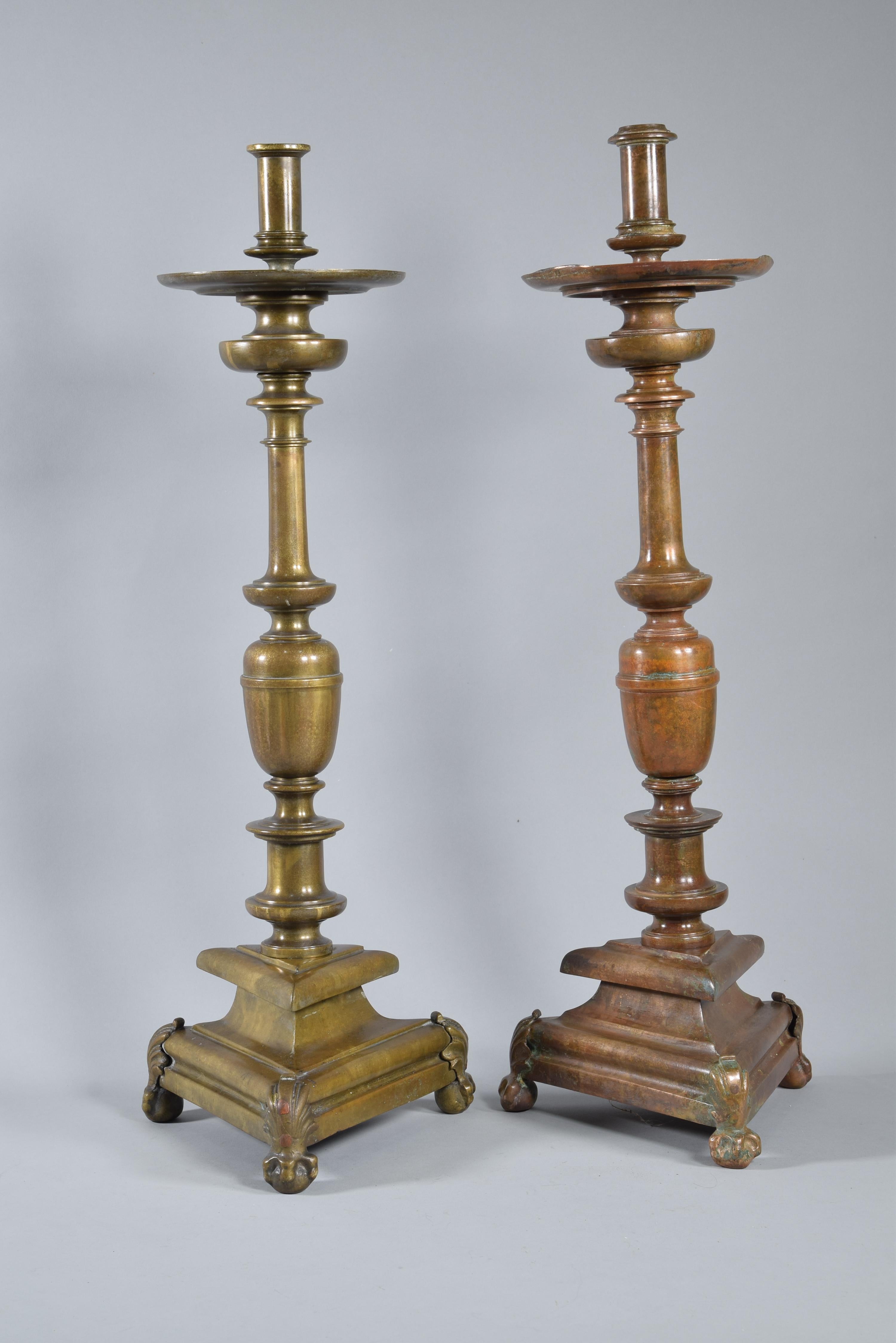 Bronze Candle Holders Pair, 20th Century, after Antique Models For Sale 1