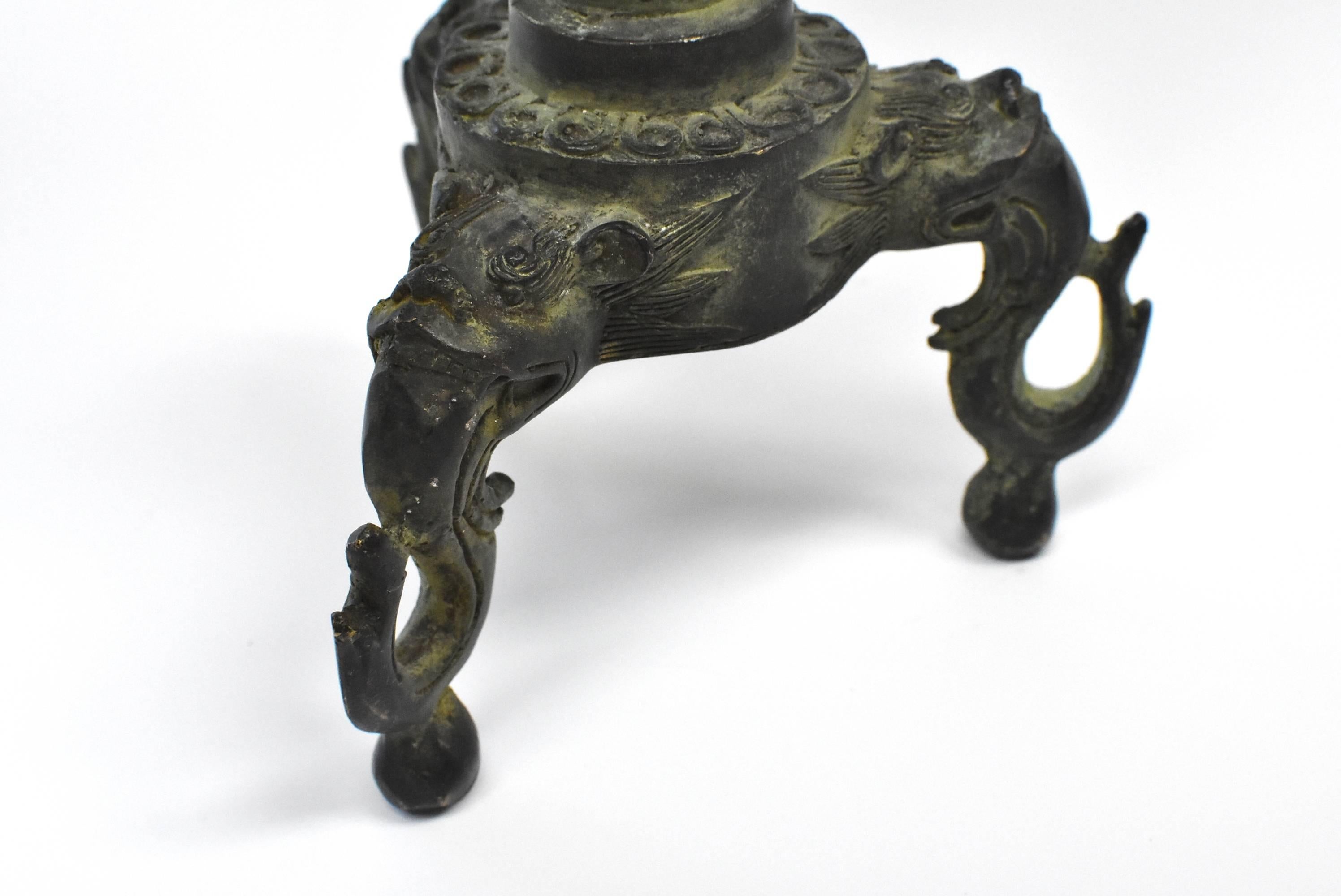 Bronze Candleholder with Lotus Leaf and Frog For Sale 4