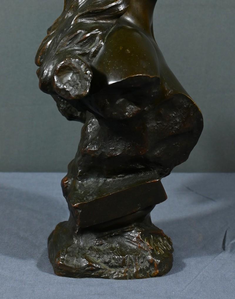 Bronze sculpture « Capture », signed E. Villanis – Fin XIXe For Sale 9
