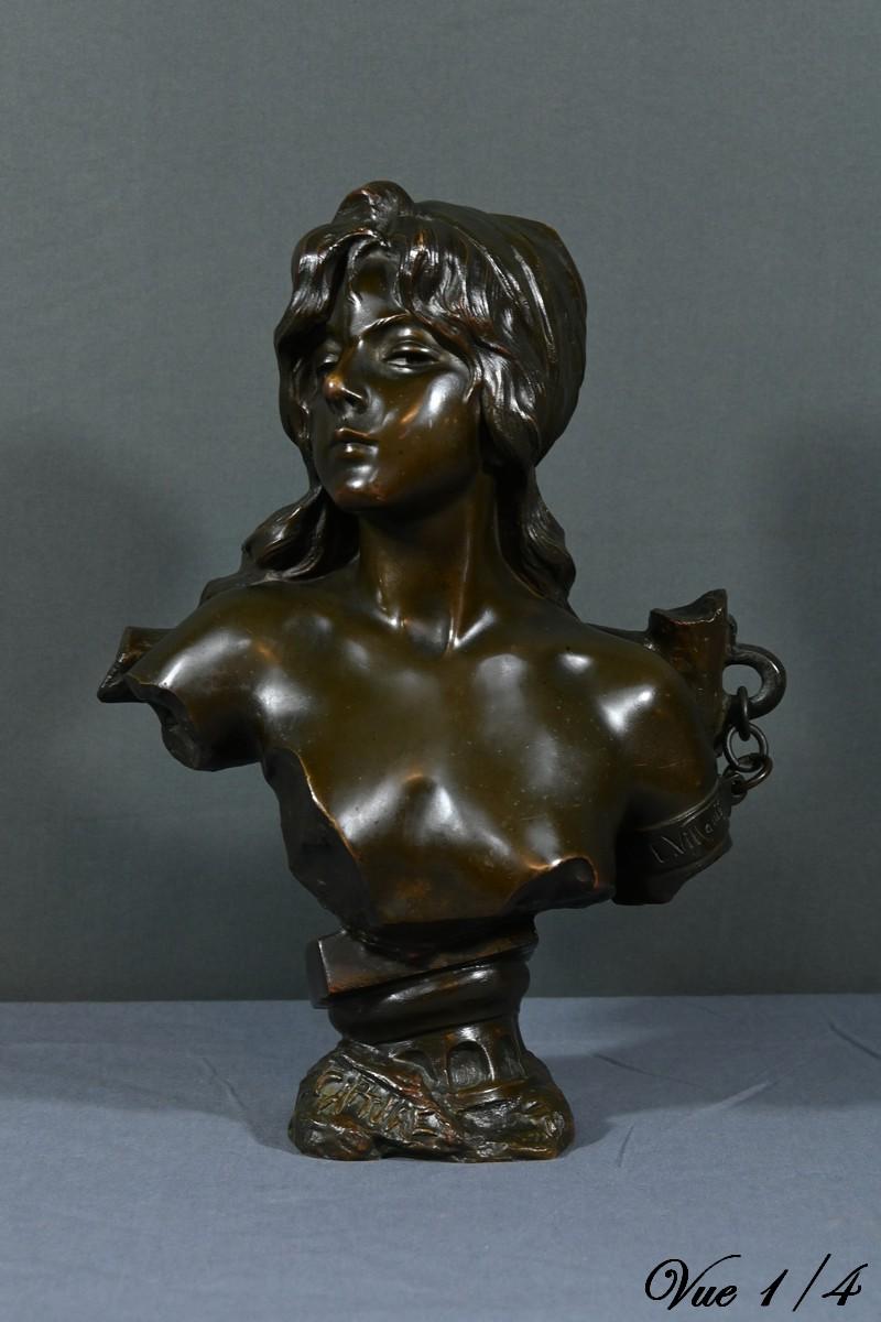 French Bronze sculpture « Capture », signed E. Villanis – Fin XIXe For Sale