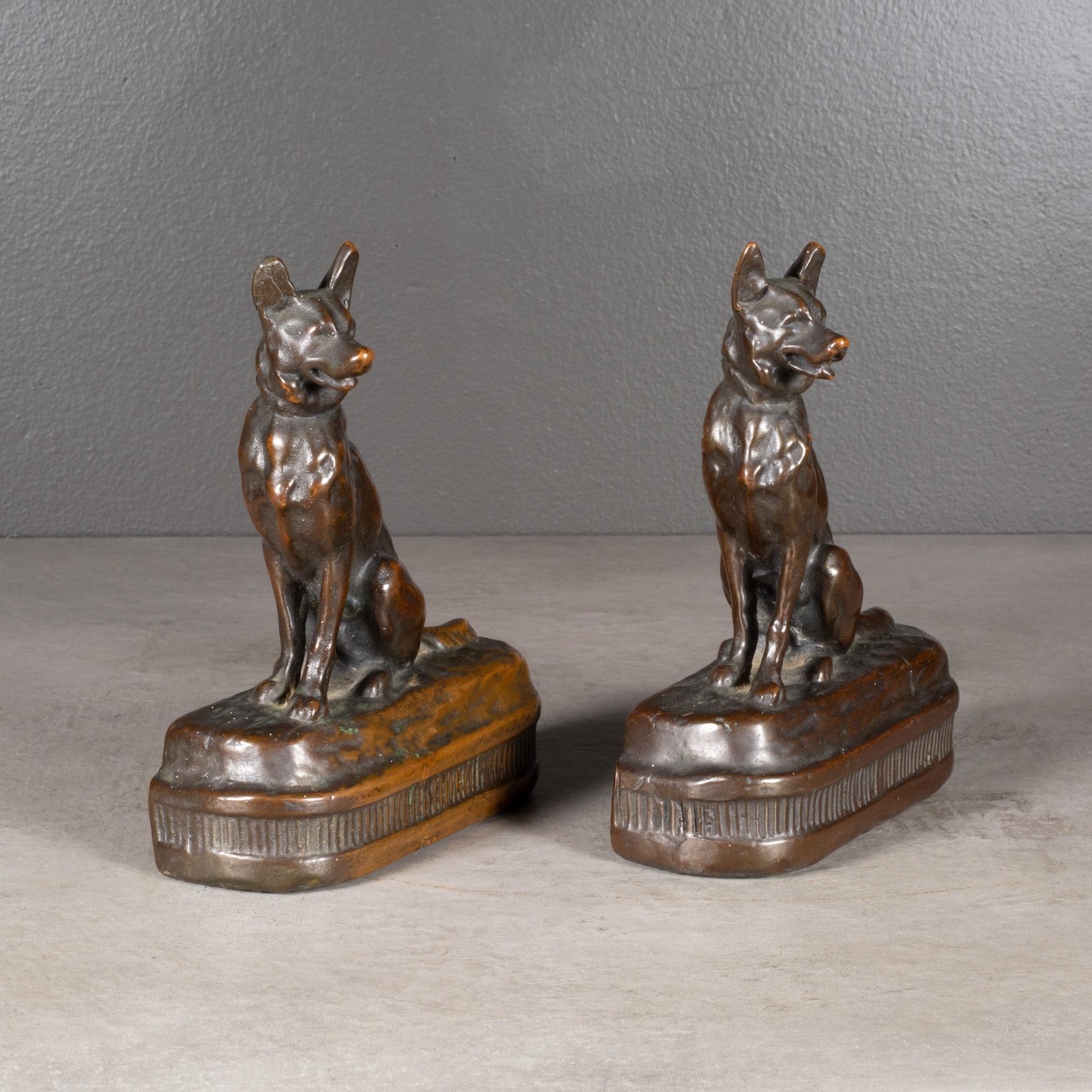 ABOUT

Art Deco cast bronze German Shepherd bookends manufactured by Armor Bronze Company with original labels and felt and each bookend.

    CREATOR Armor Bronze Company.
    DATE OF MANUFACTURE c.1930.
    MATERIALS AND TECHNIQUES Cast Gray