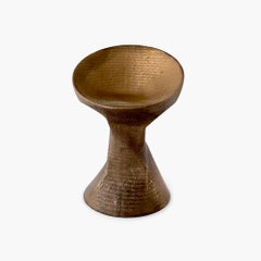 Modèle d'échelle de chaise en bronze de Rive Roshan