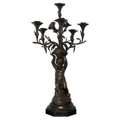 Chandelier en bronze à chérubins "Putti" par Daubrée dans le style de Charles Cumberworth.