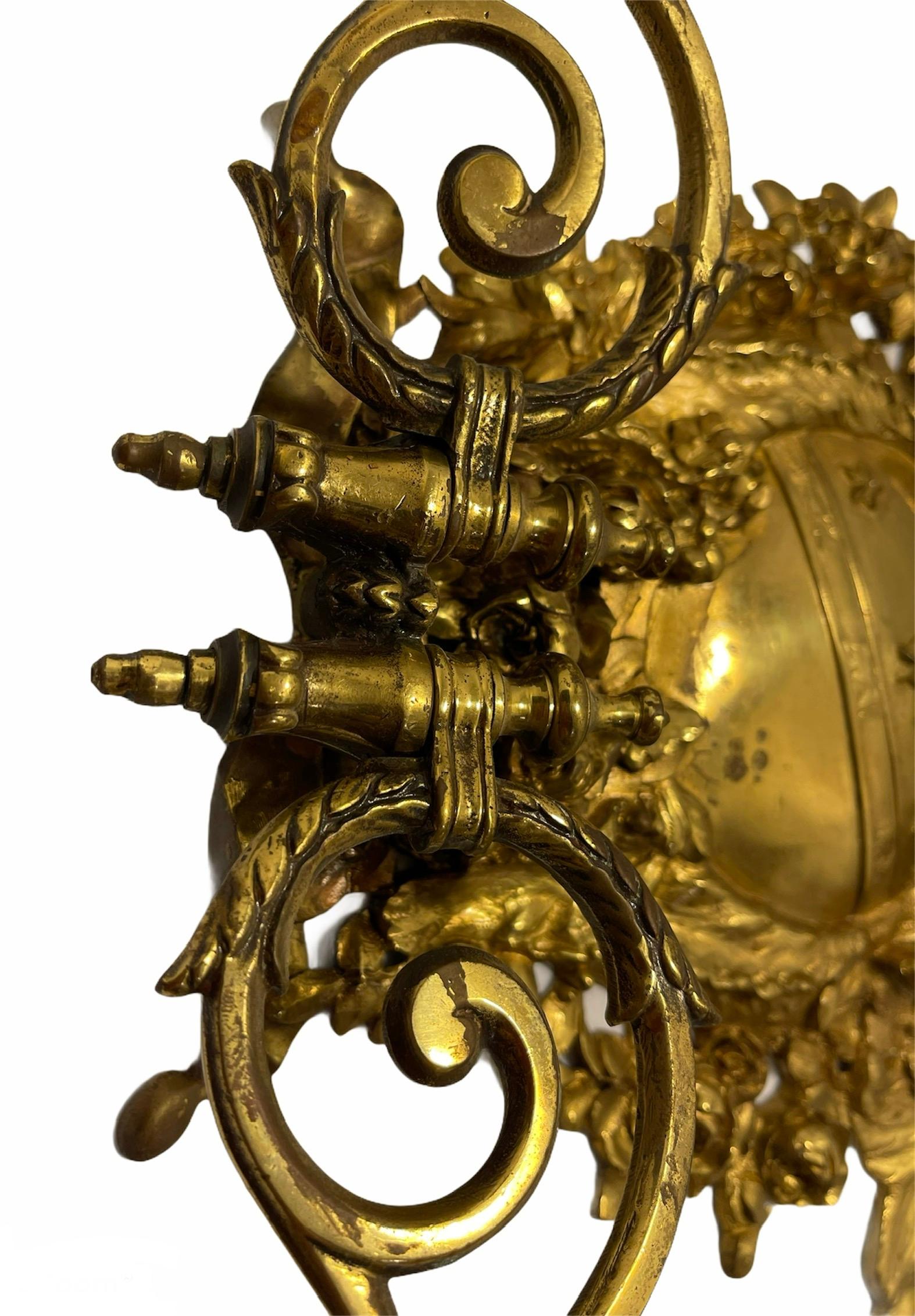 Candelabro de pared o candelabro de pared Querubín de bronce en venta 3