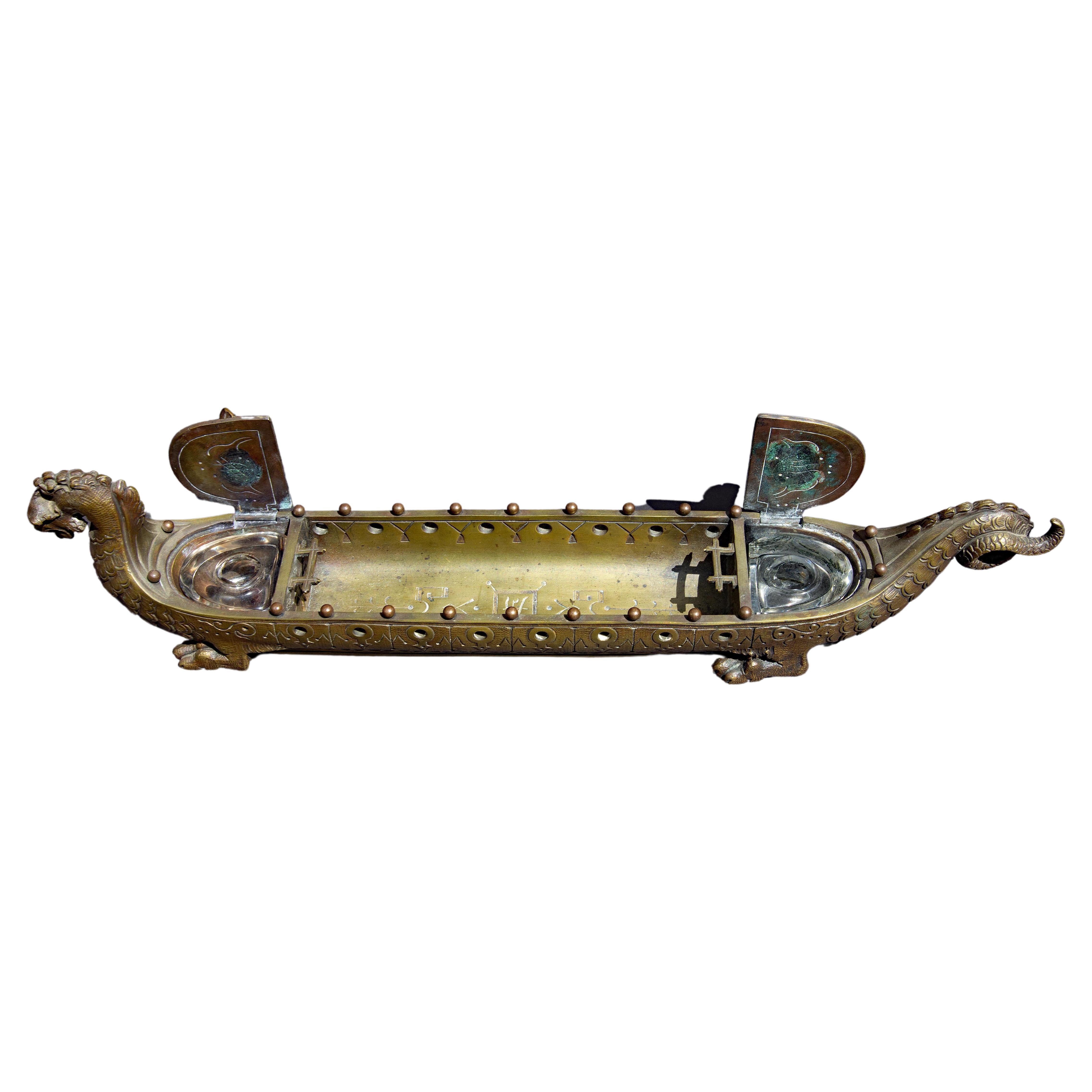 Metal Bronze Chinese Dragon Boat Inkwell 19th Century For Sale