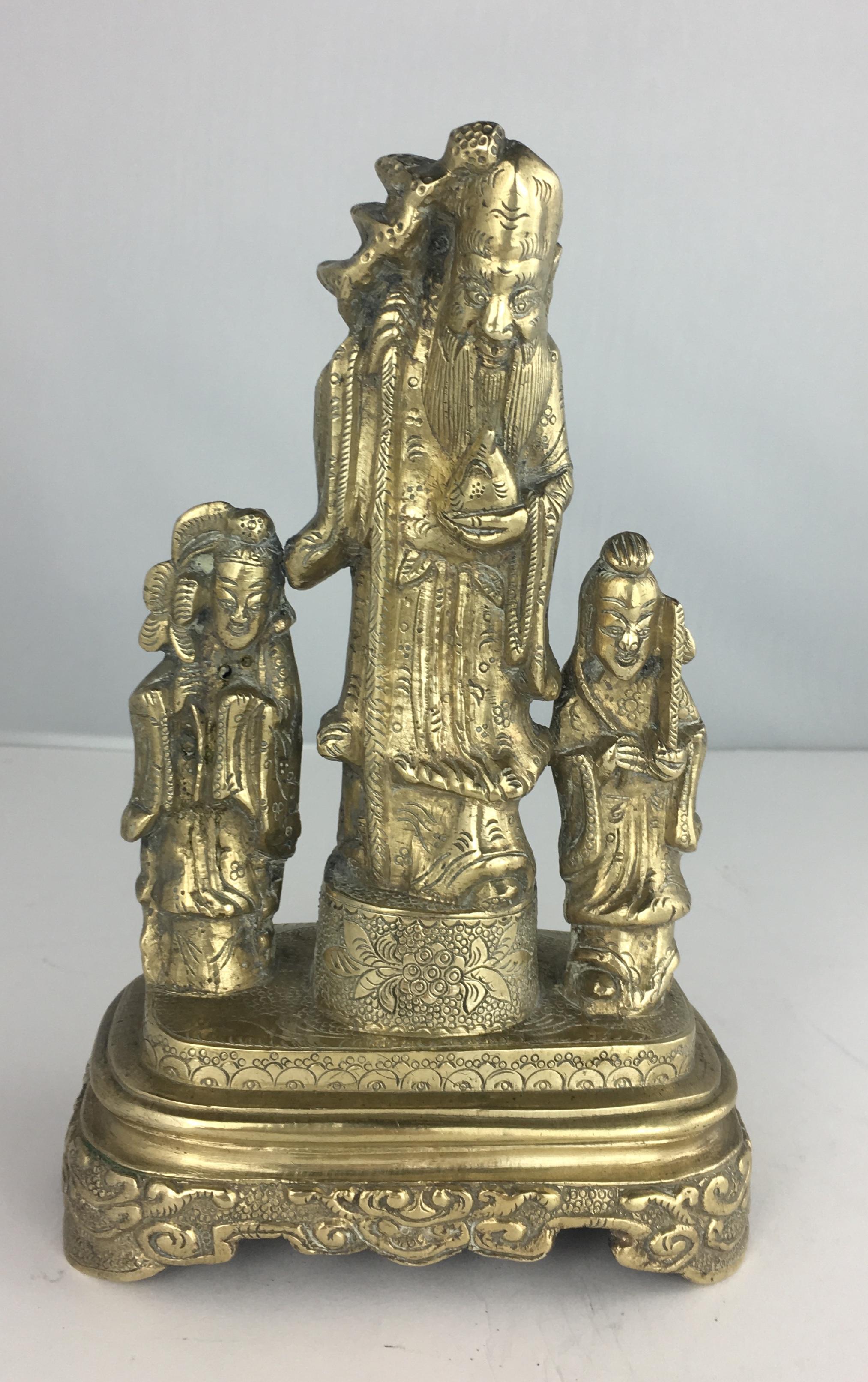 Bronze Chinese Statue of Three Figures In Good Condition For Sale In Miami, FL