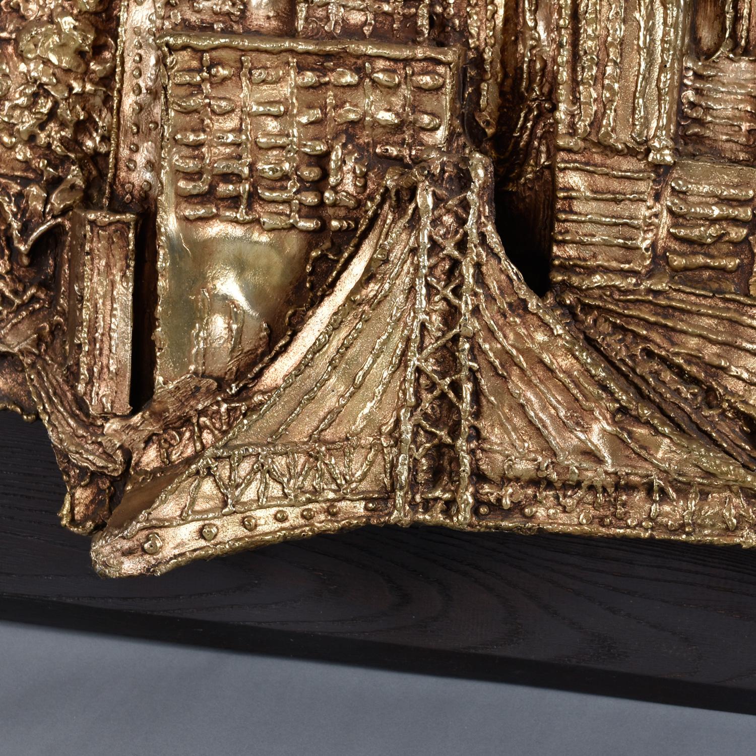 Américain Sculpture murale de paysage urbain en bronze par Finesse Originals, 1970 en vente